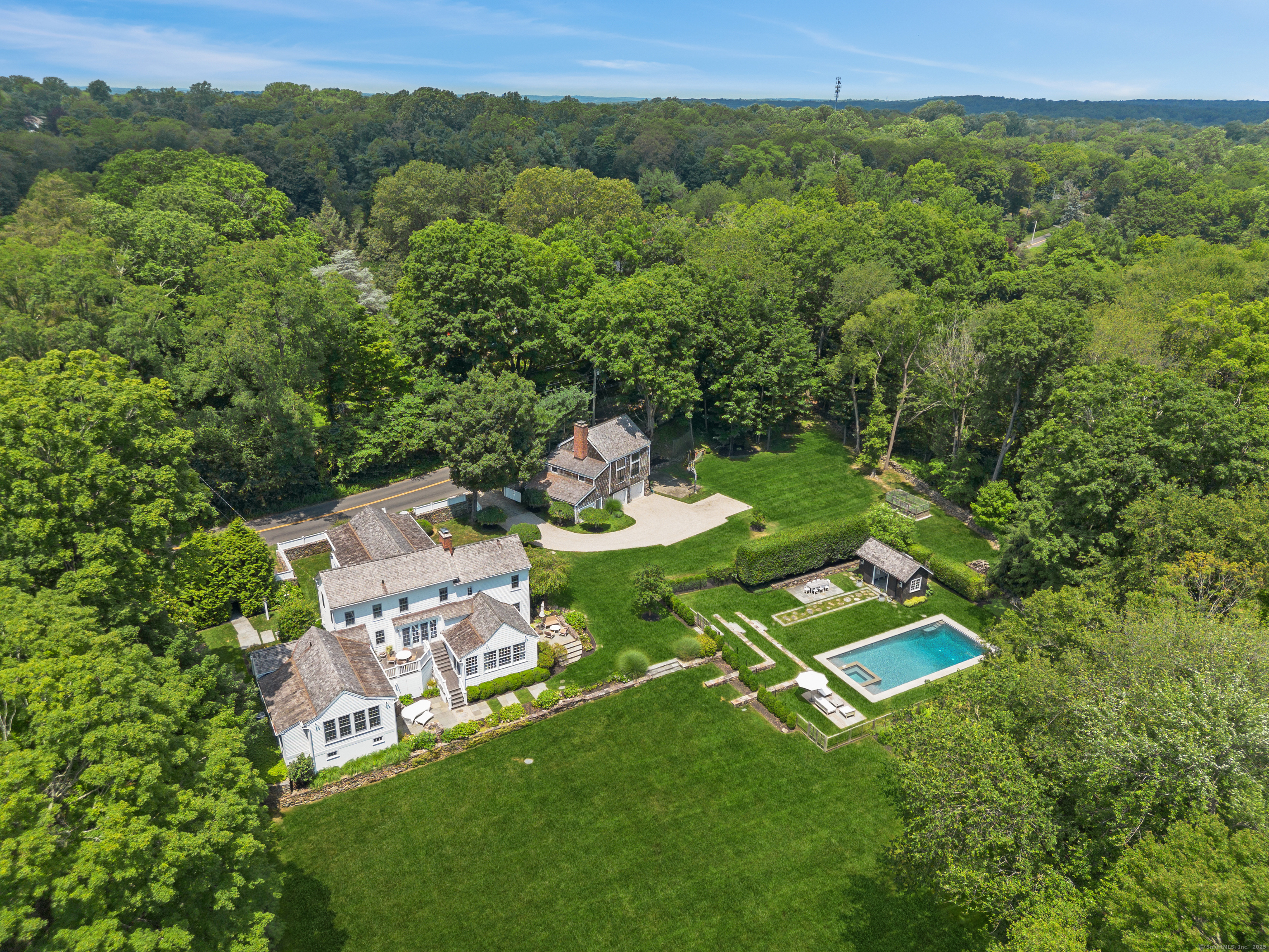 2821 Congress Street