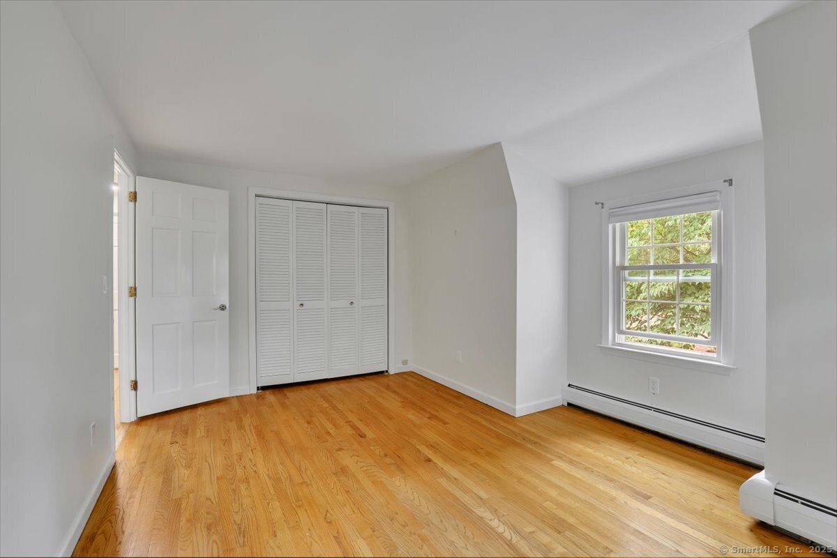 77 Hemlock Ridge