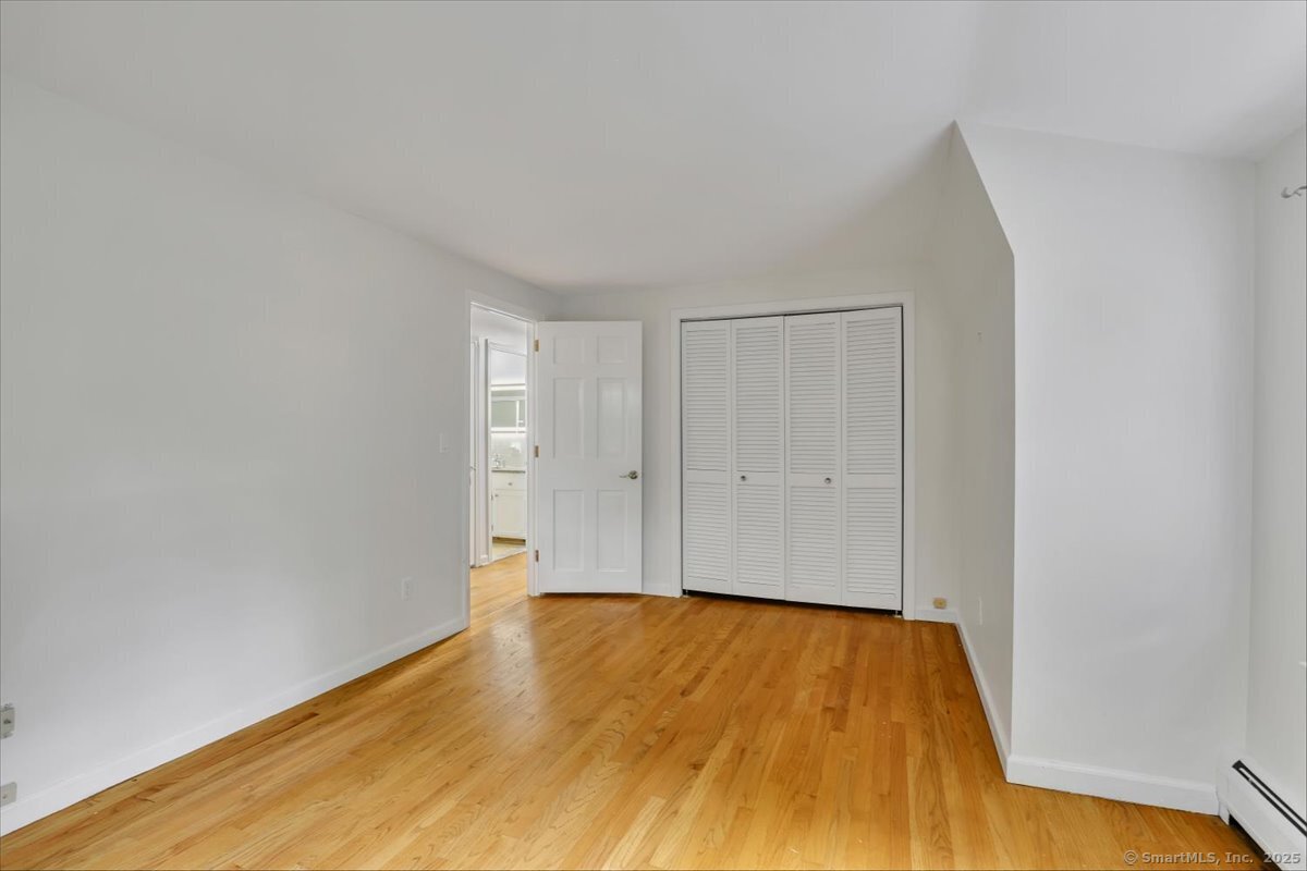 77 Hemlock Ridge