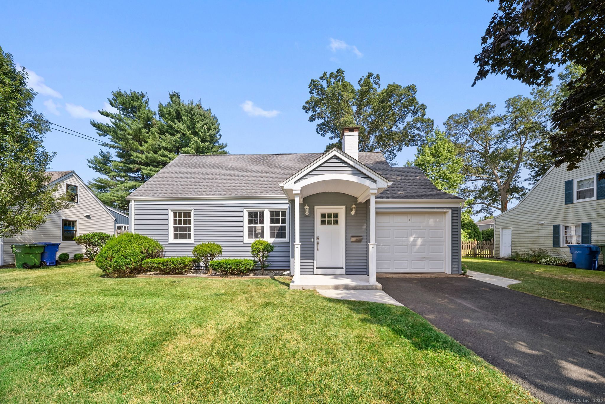 21 Oakwood Manor