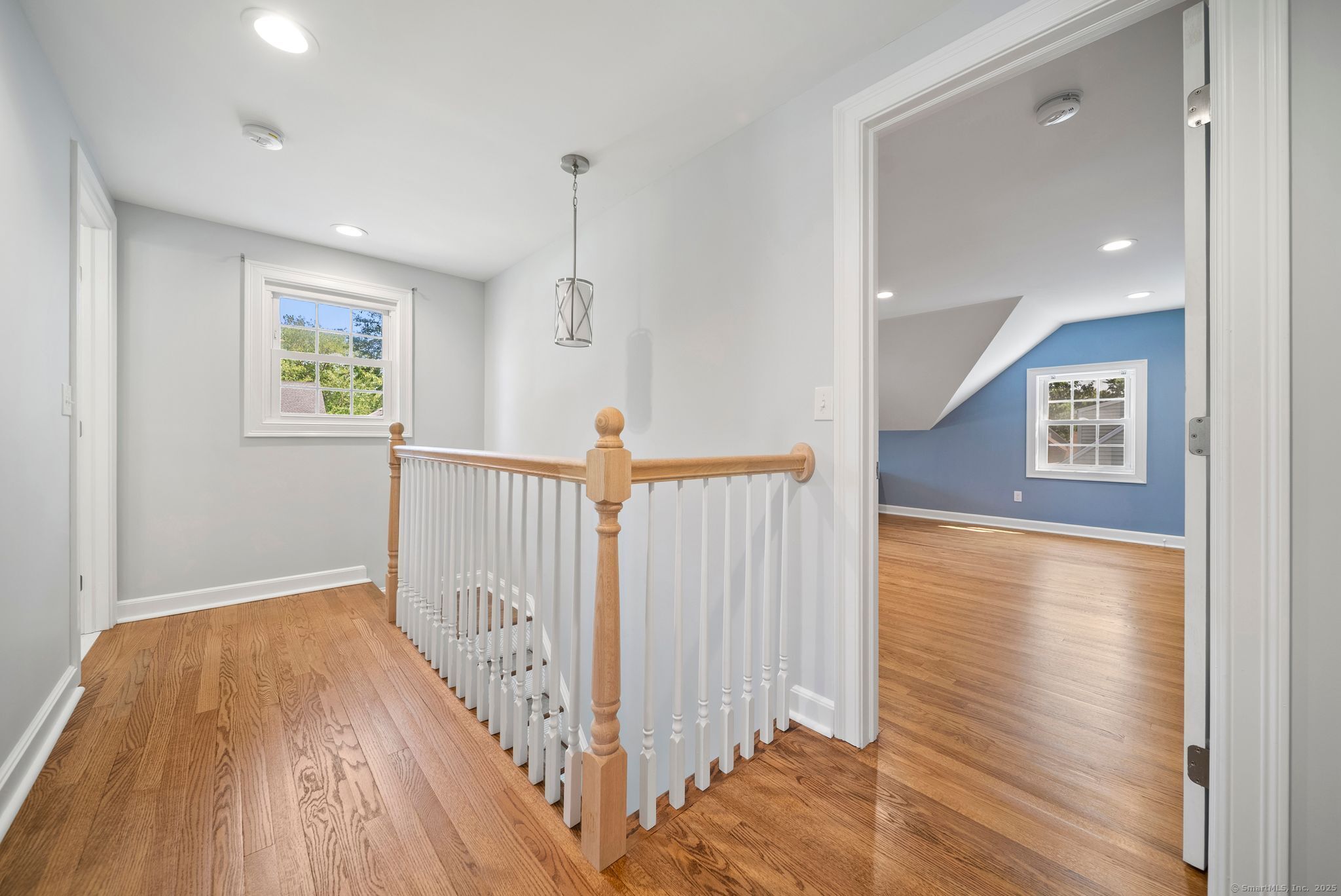 21 Oakwood Manor