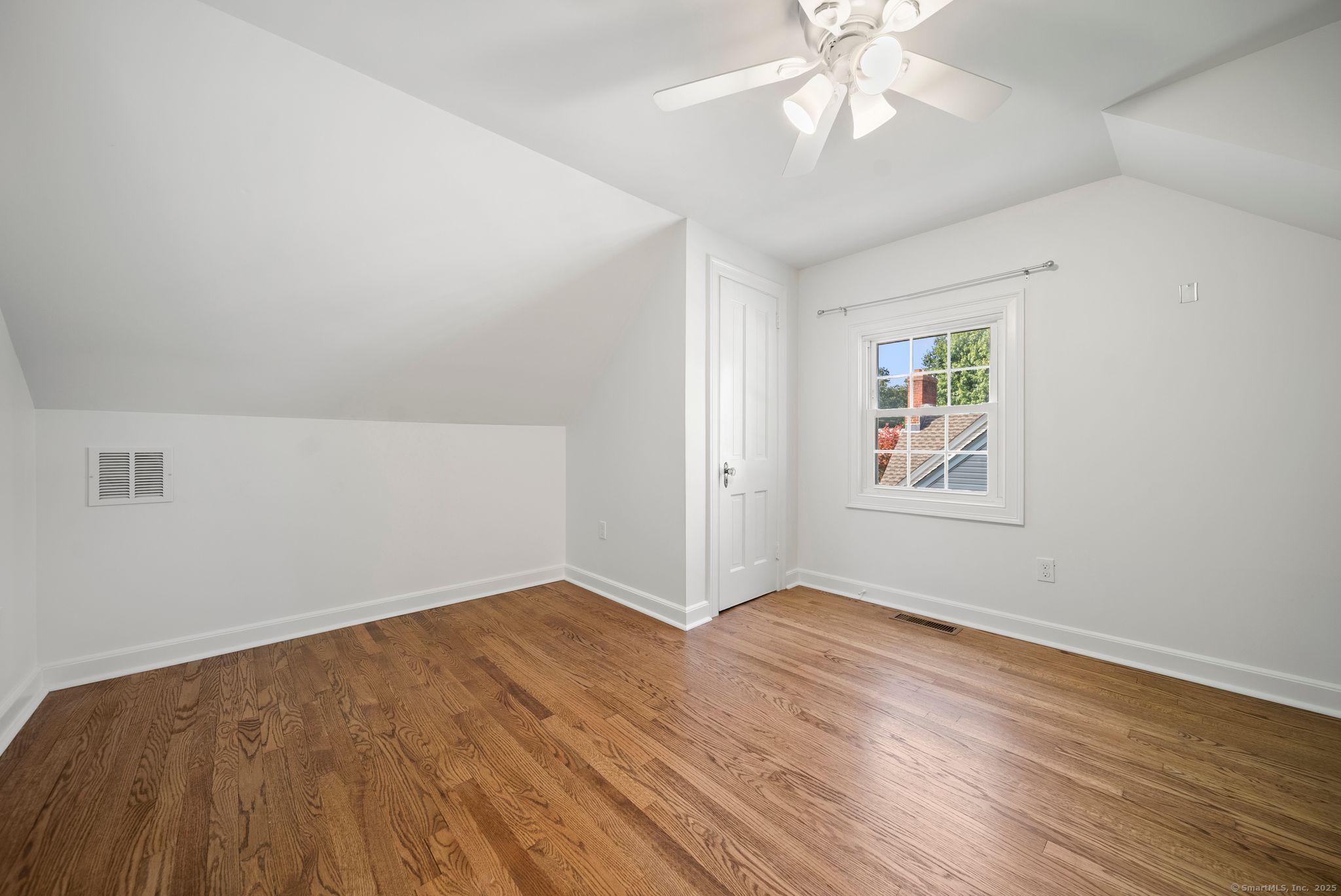 21 Oakwood Manor