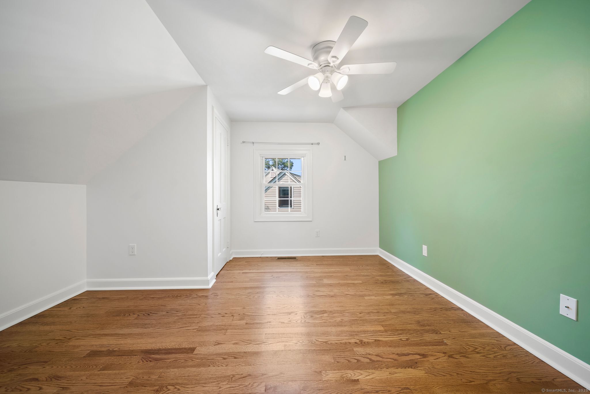 21 Oakwood Manor