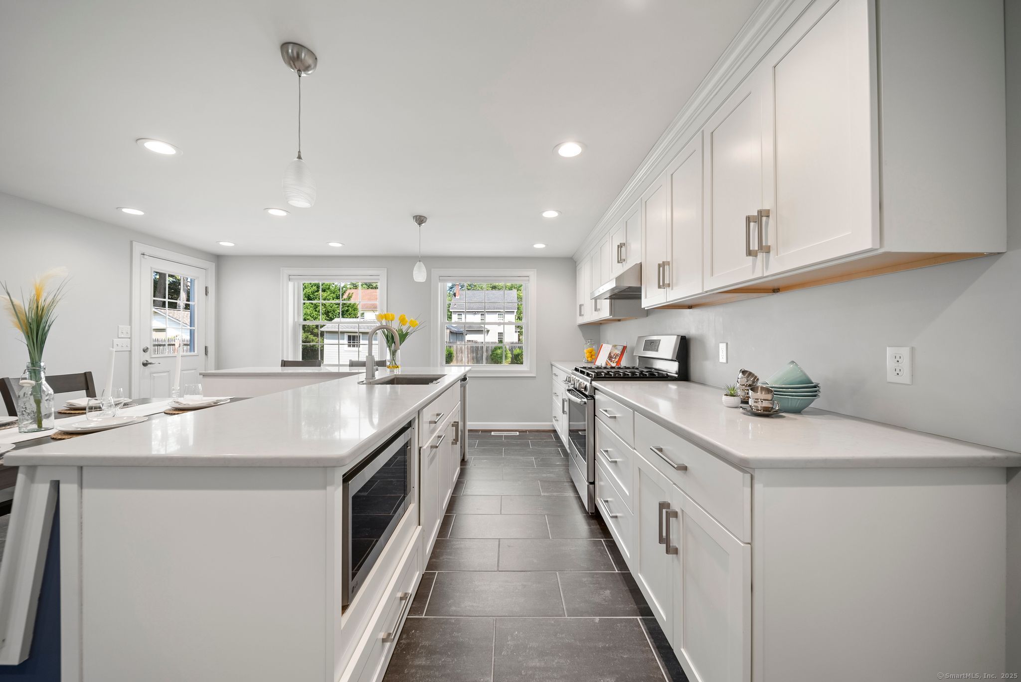 21 Oakwood Manor