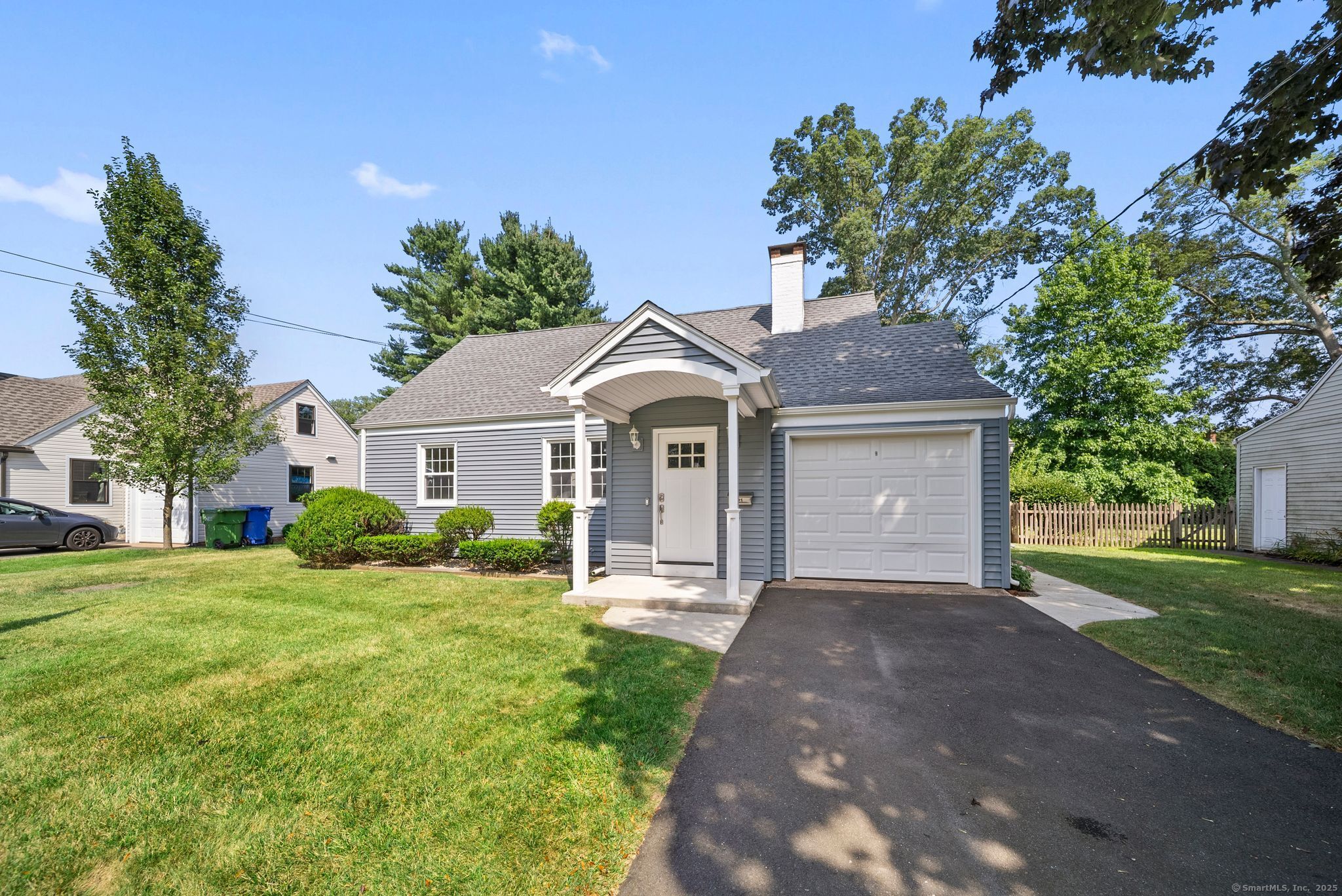 21 Oakwood Manor