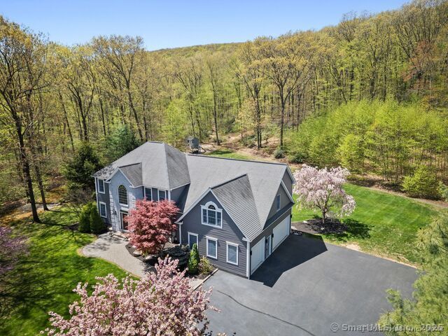 420 Winding Ridge