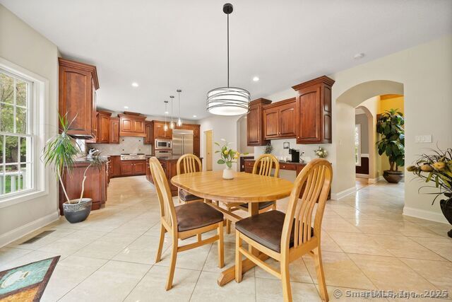 420 Winding Ridge