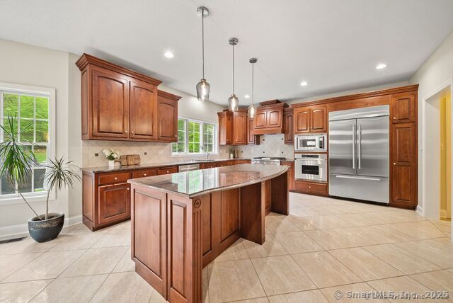 420 Winding Ridge