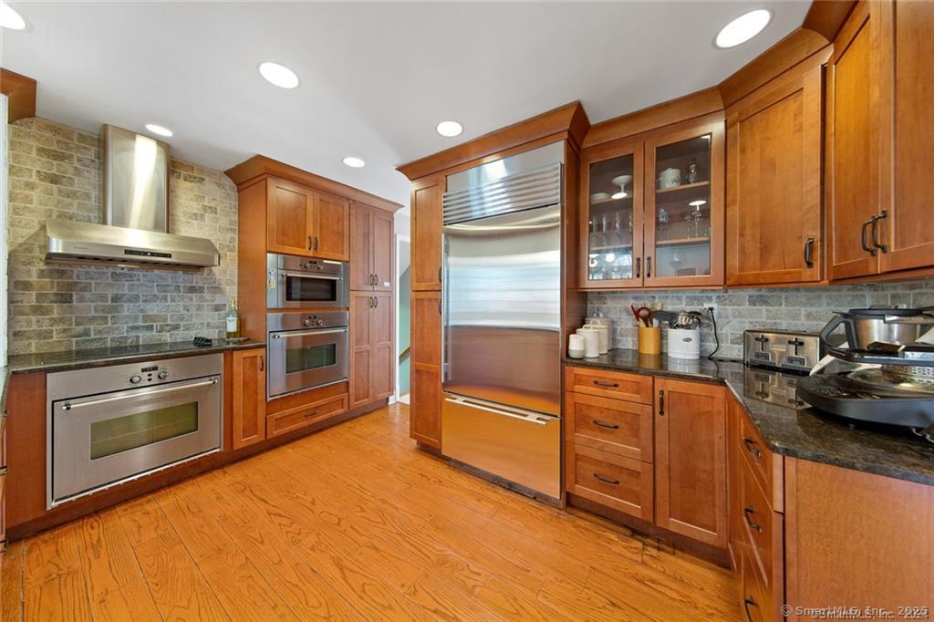 41 Burr Farms Road