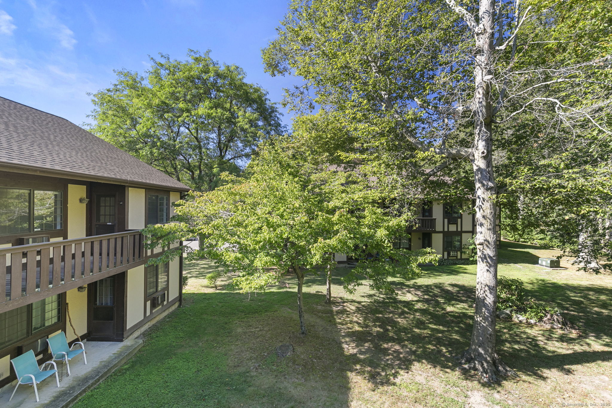 142 Foxwood Close 142