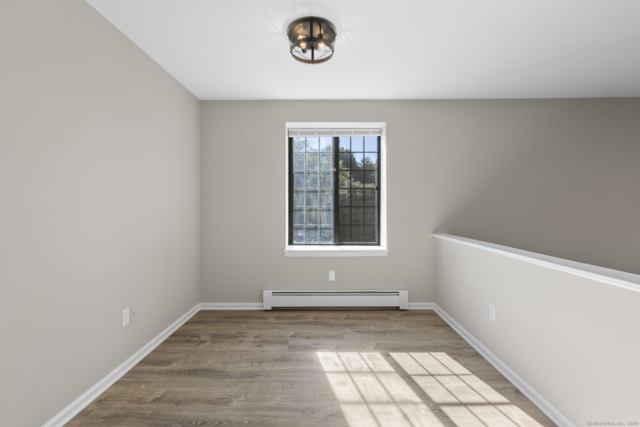 142 Foxwood Close 142