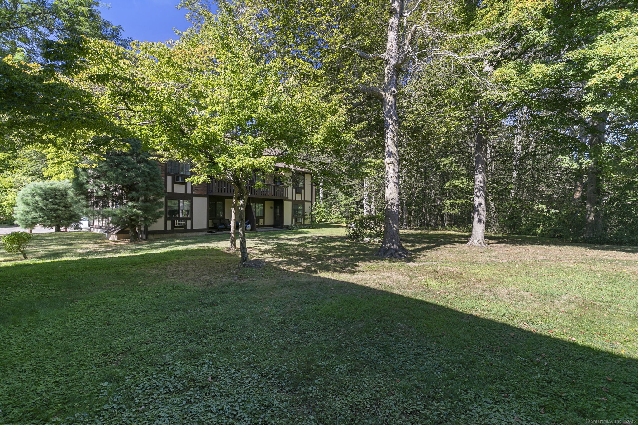 142 Foxwood Close 142