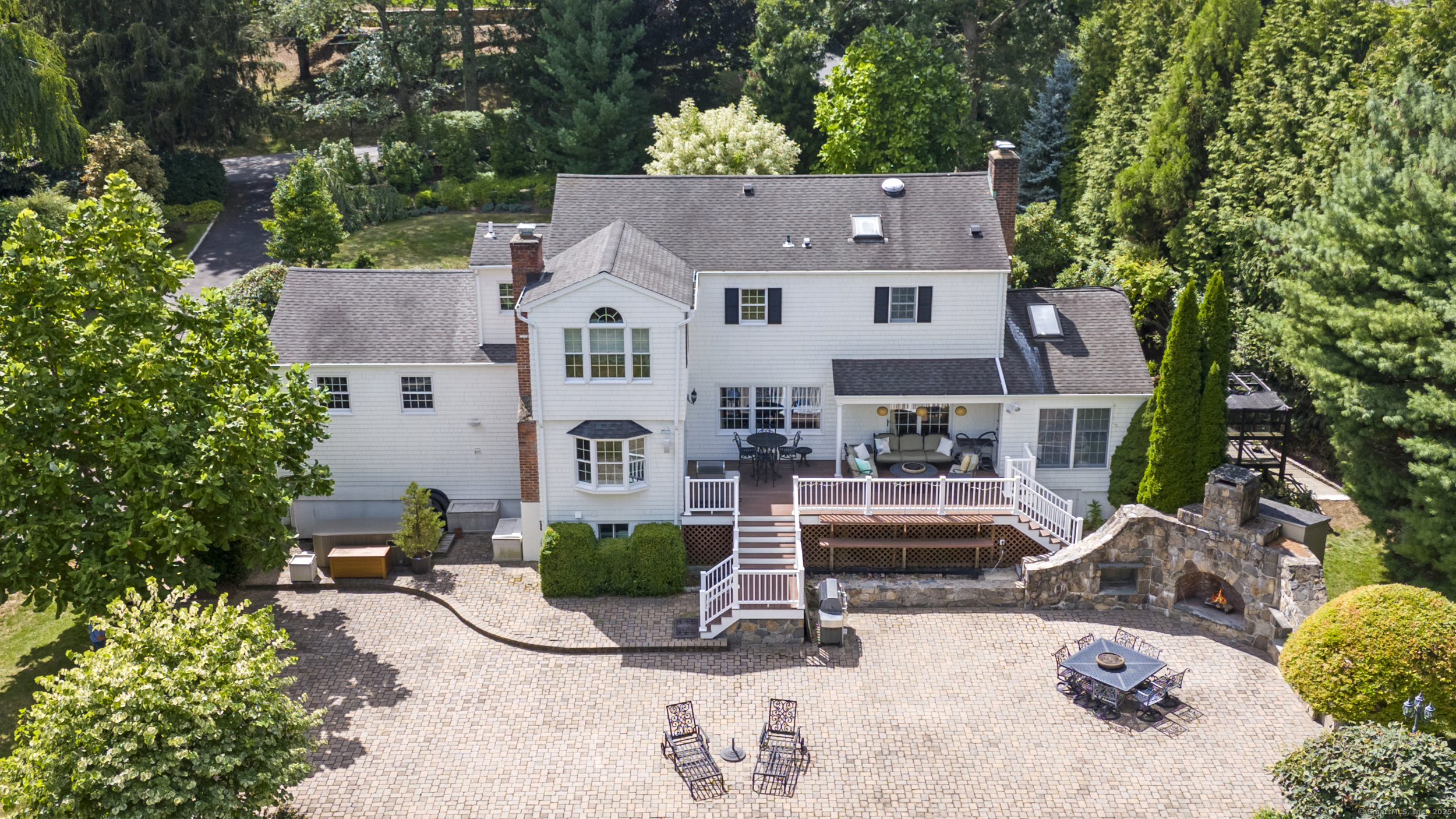 60 Sylvan Road North