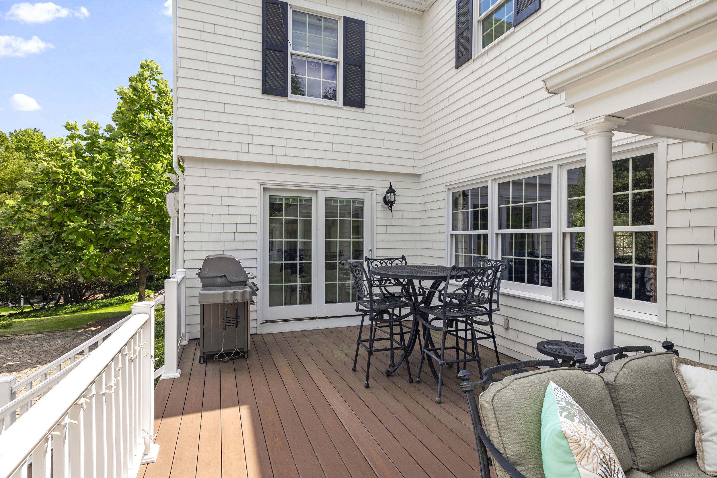 60 Sylvan Road North