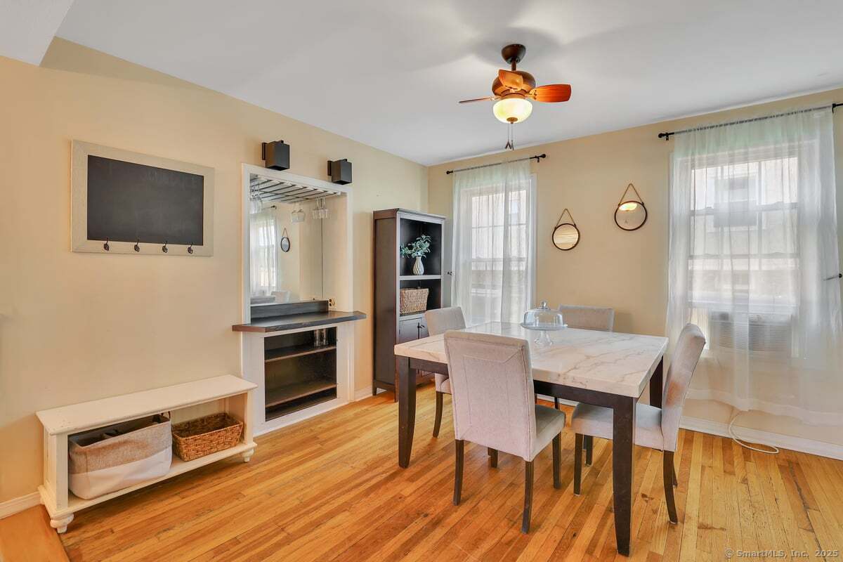 122 Carpenter Avenue