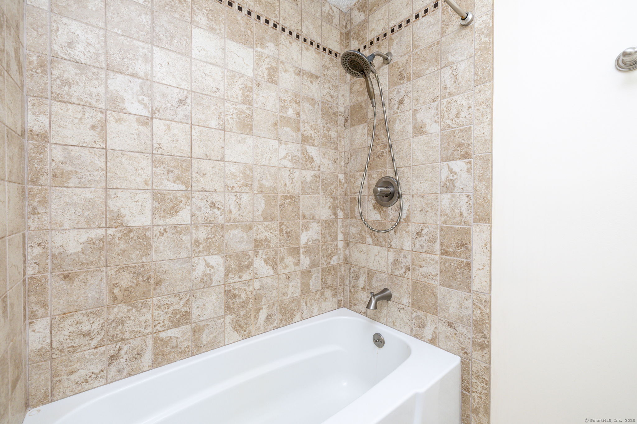 75 South Eagle Street