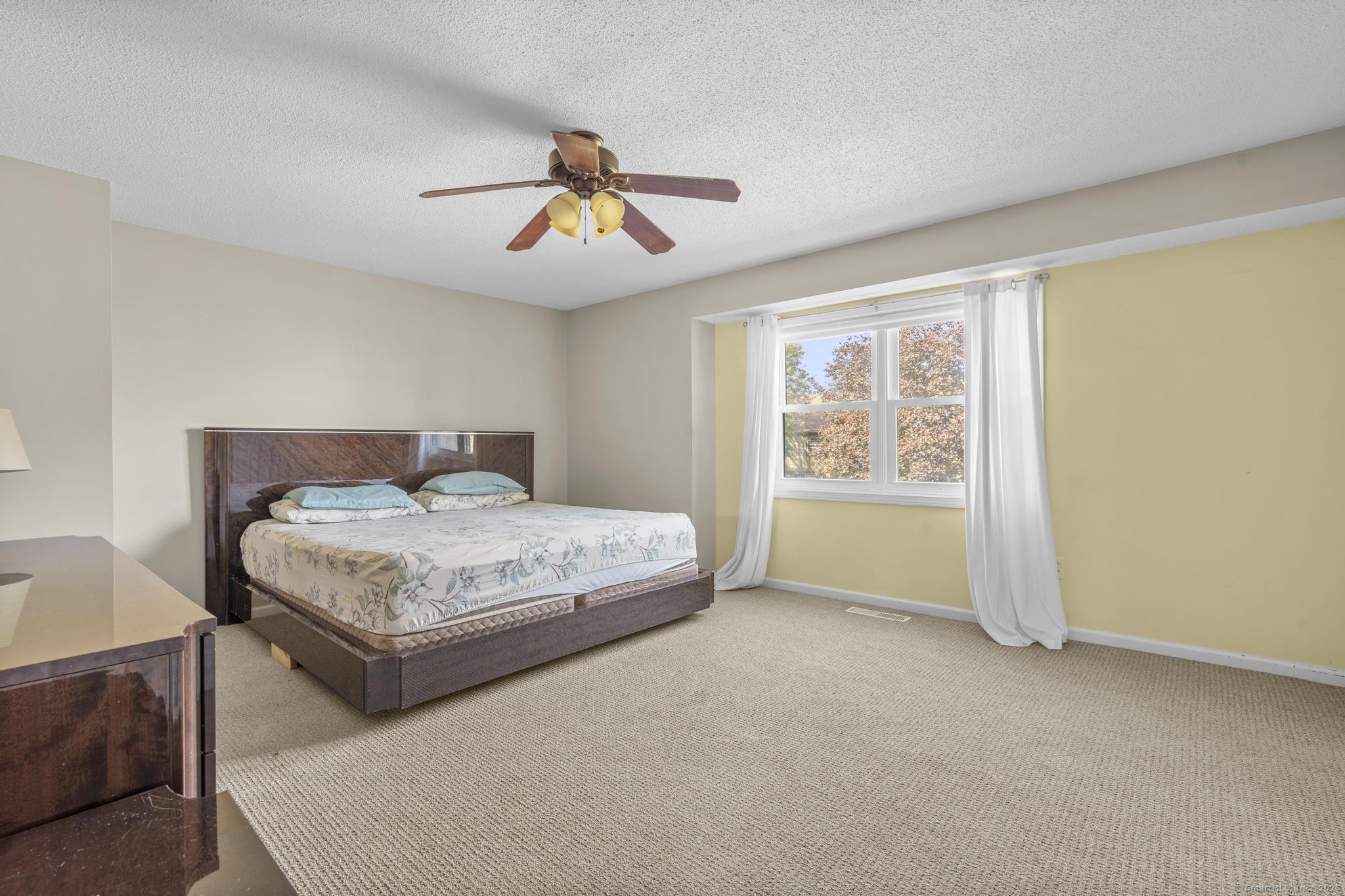 24 Mattabasset Drive 24