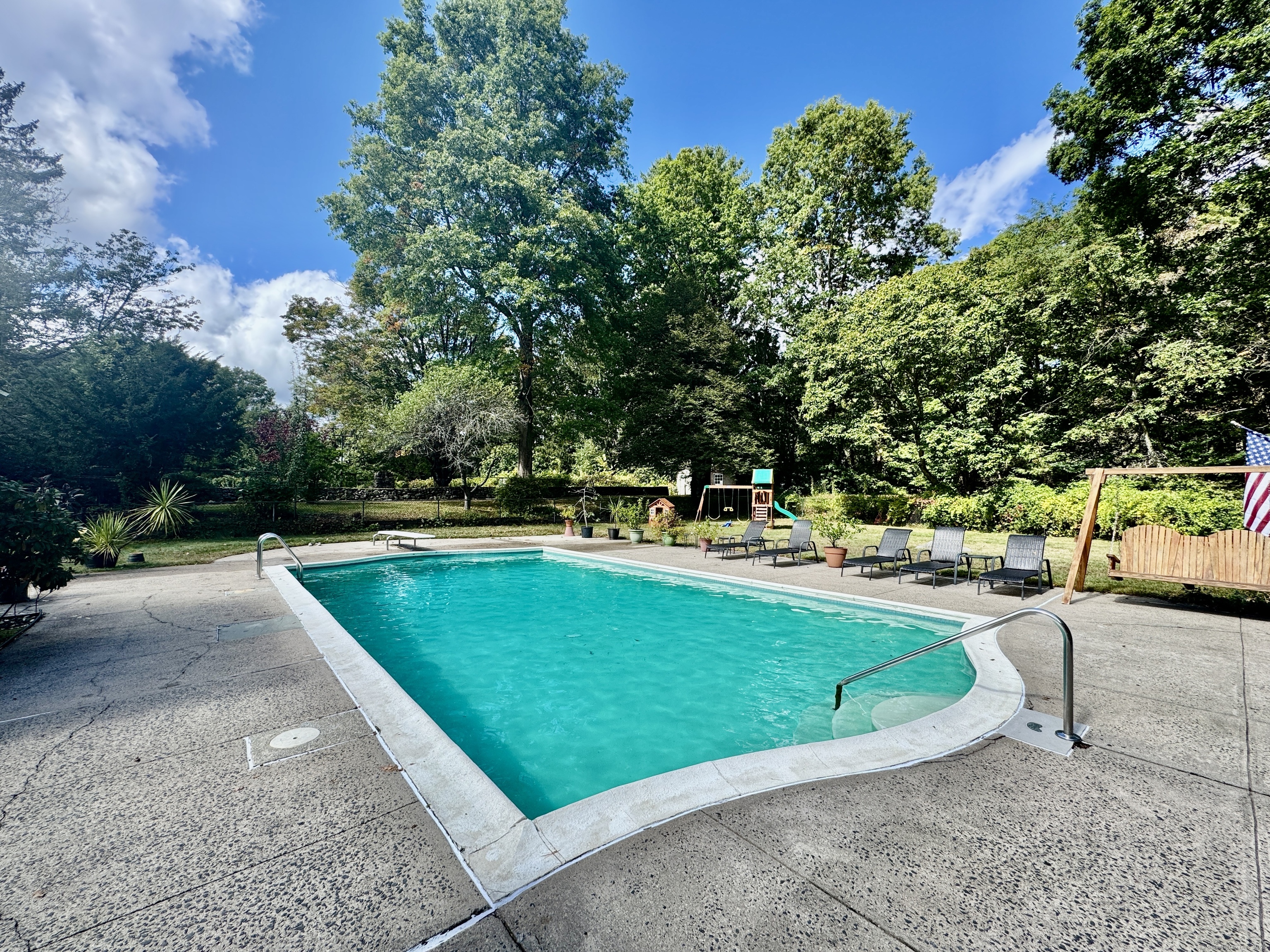 55 Eastfield Road