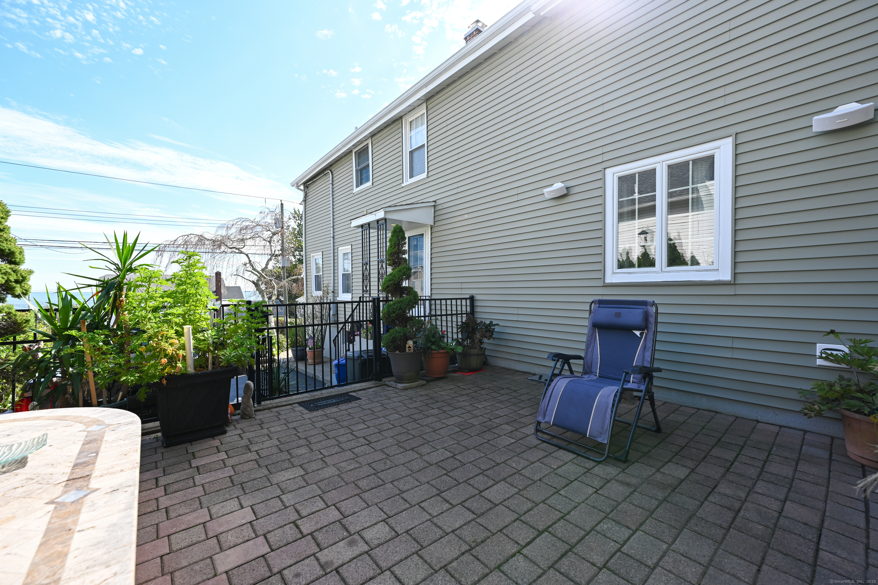76 Hawthorne Street