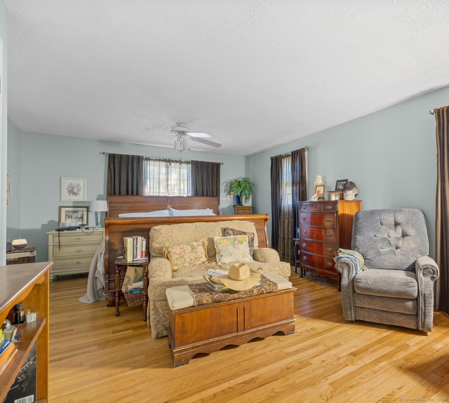 23 Meadowbrook Road