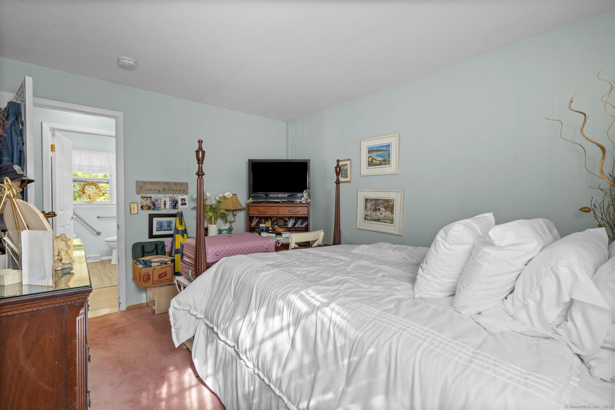 23 Meadowbrook Road
