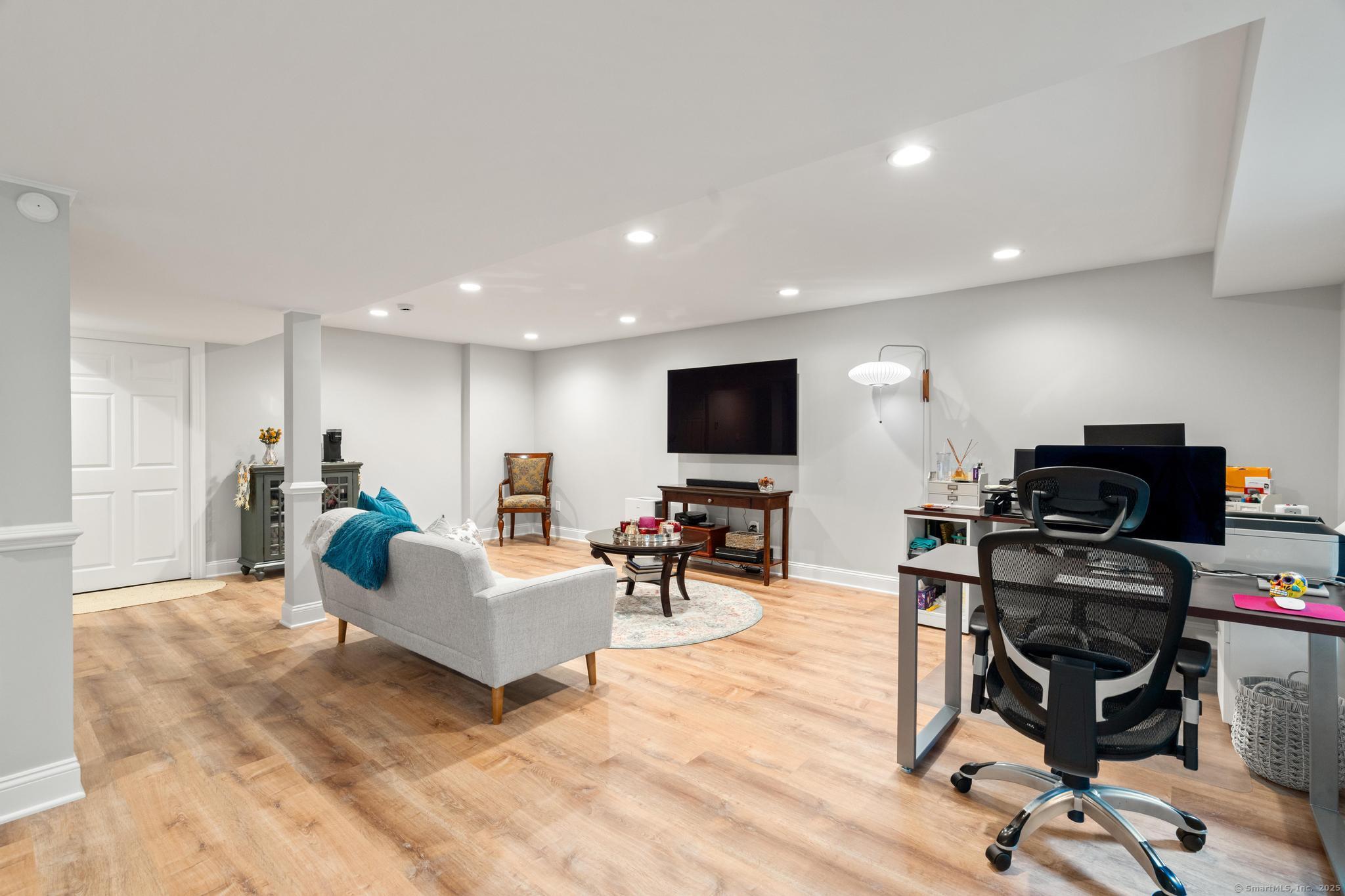 27 Winding Trail 27