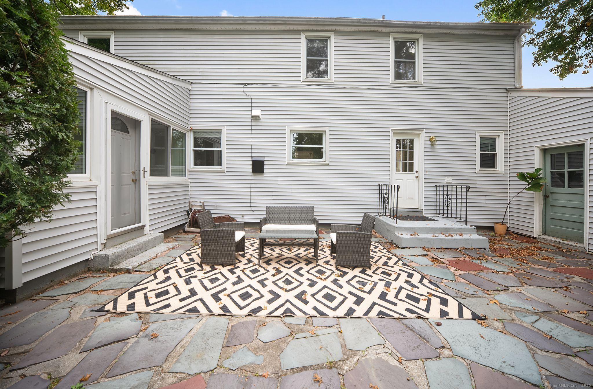 8 Tanglewood Road