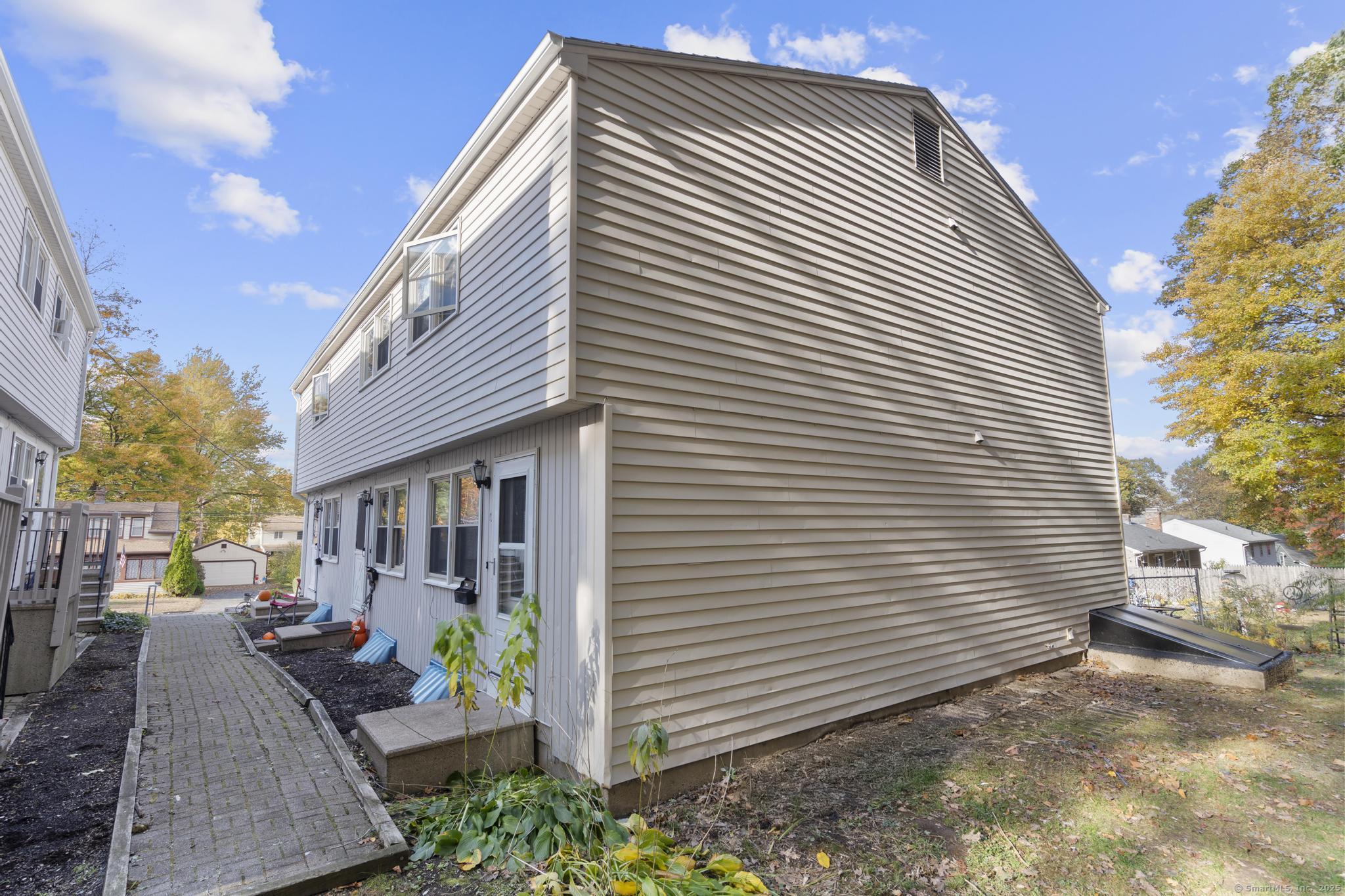 185 Newell Avenue