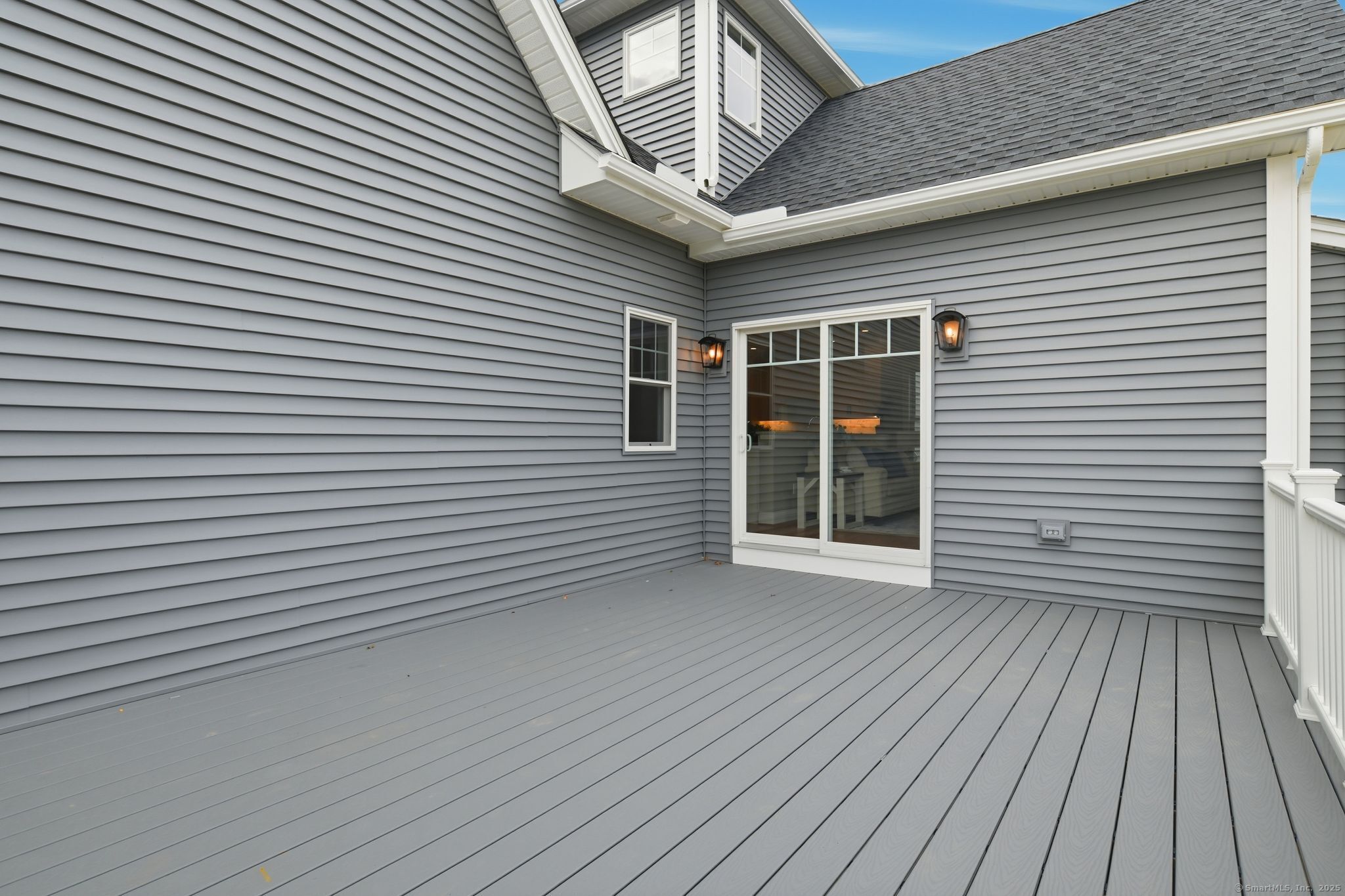 6 Fiddlehead Place
