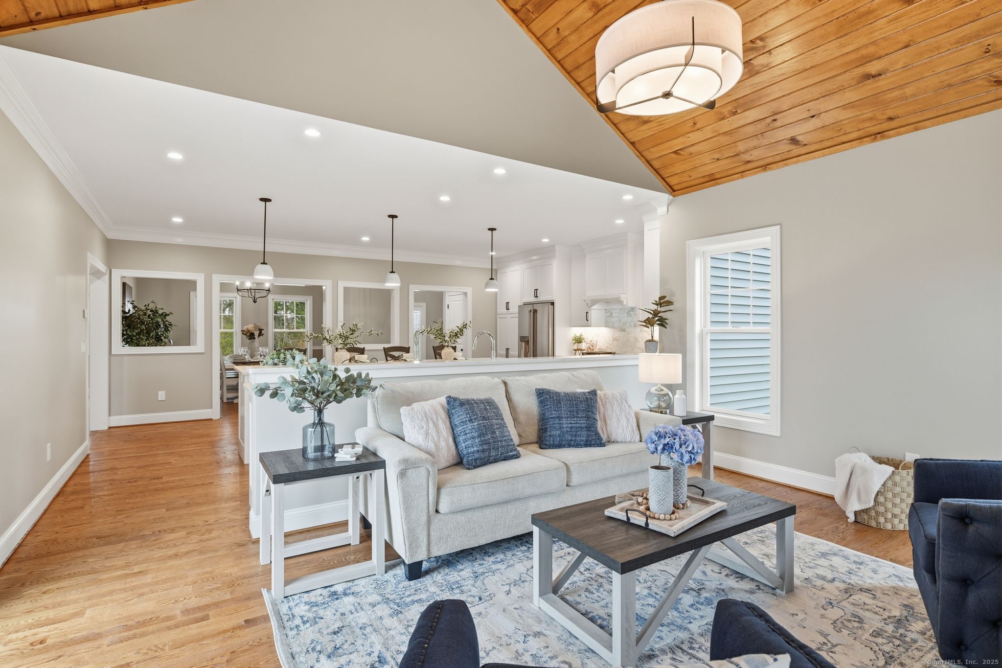 6 Fiddlehead Place