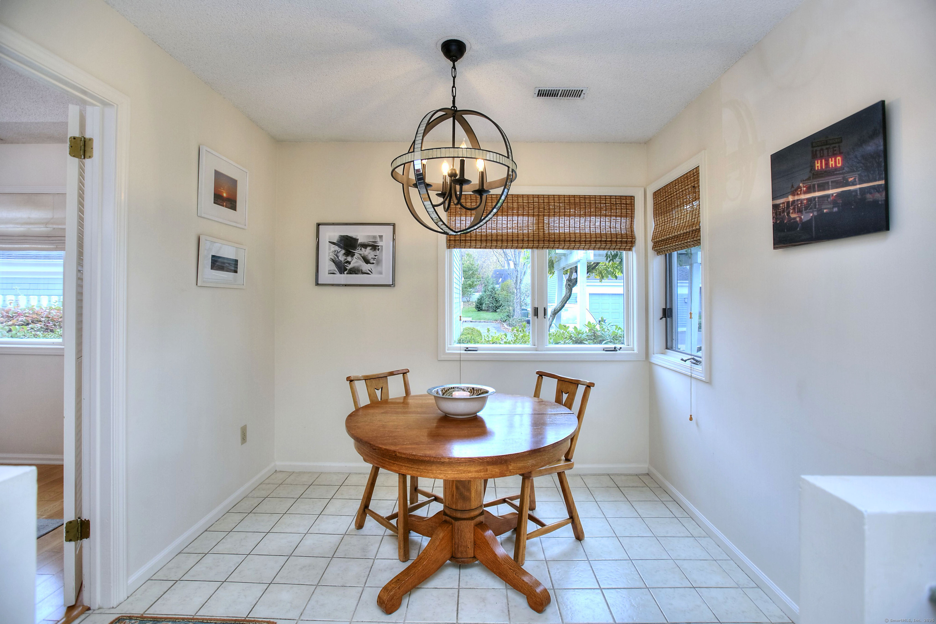 220 Lansdowne 220