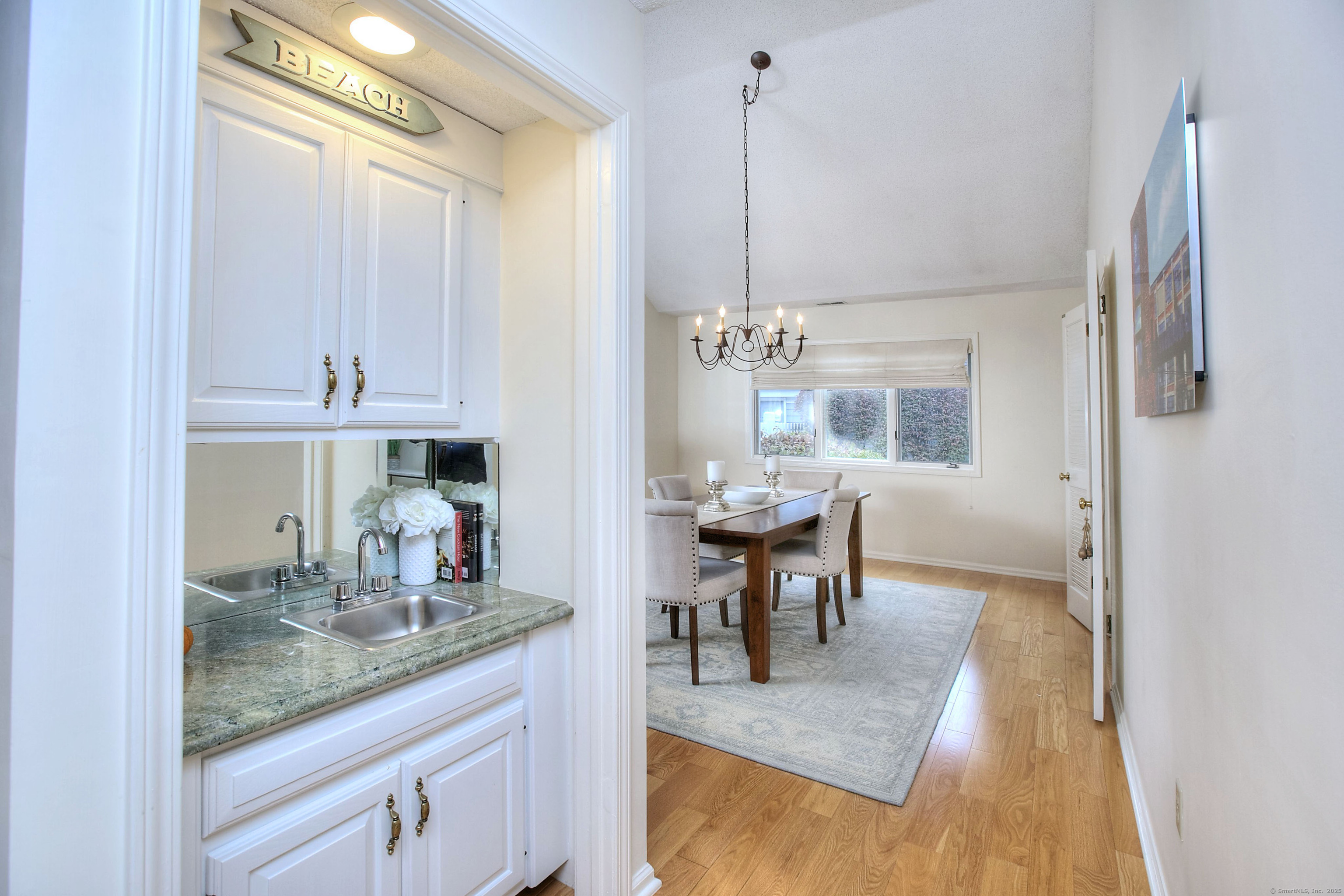 220 Lansdowne 220