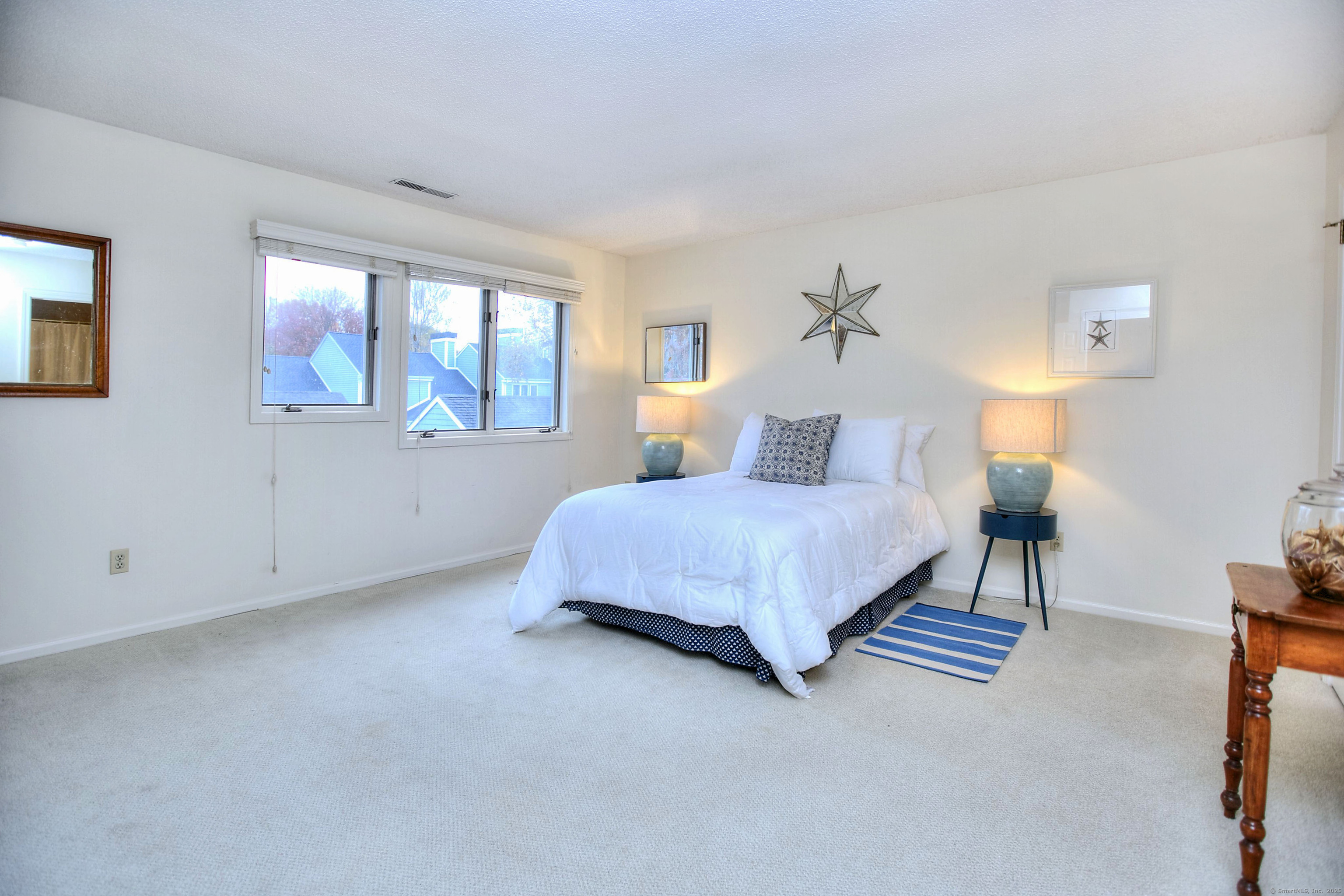220 Lansdowne 220