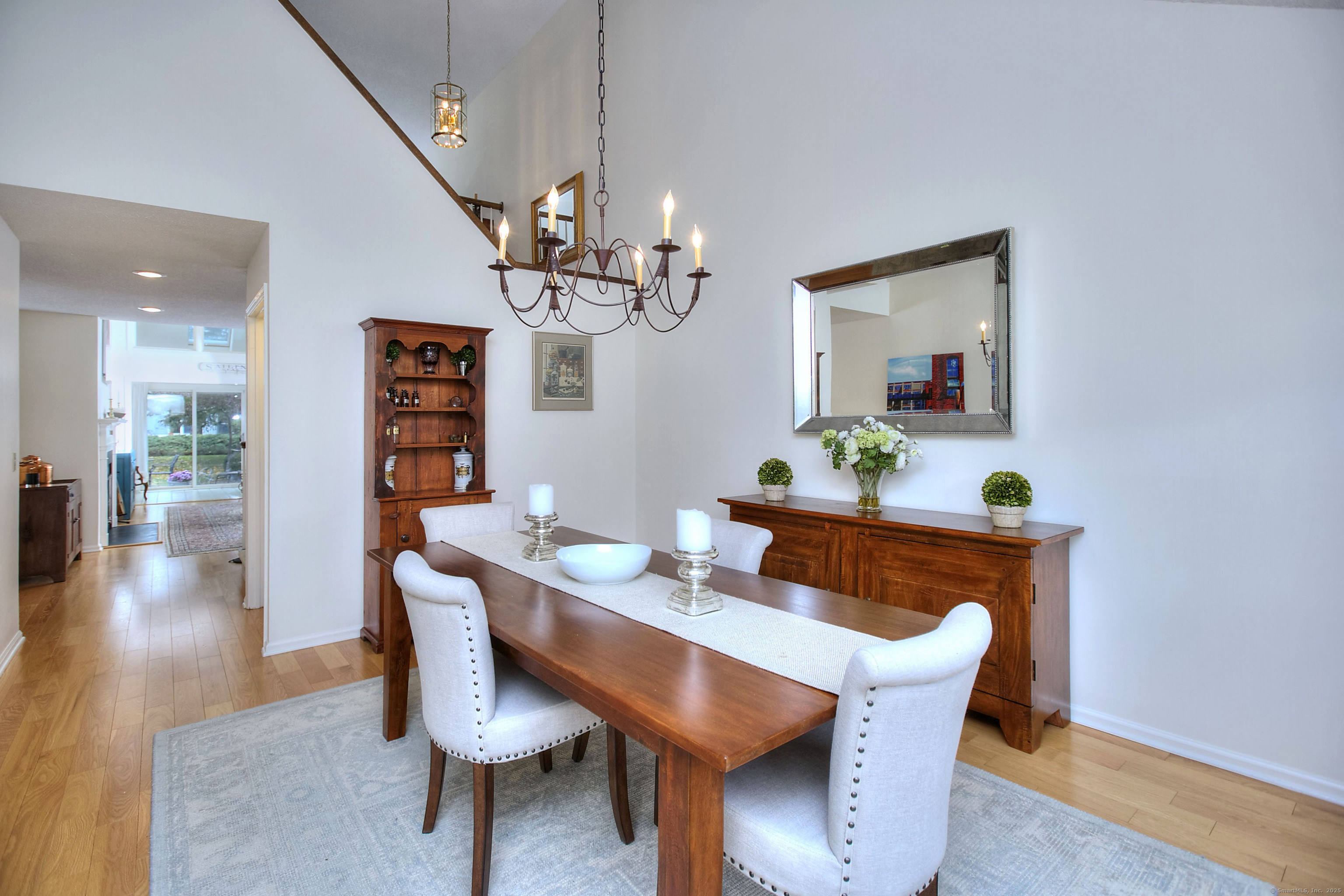 220 Lansdowne 220