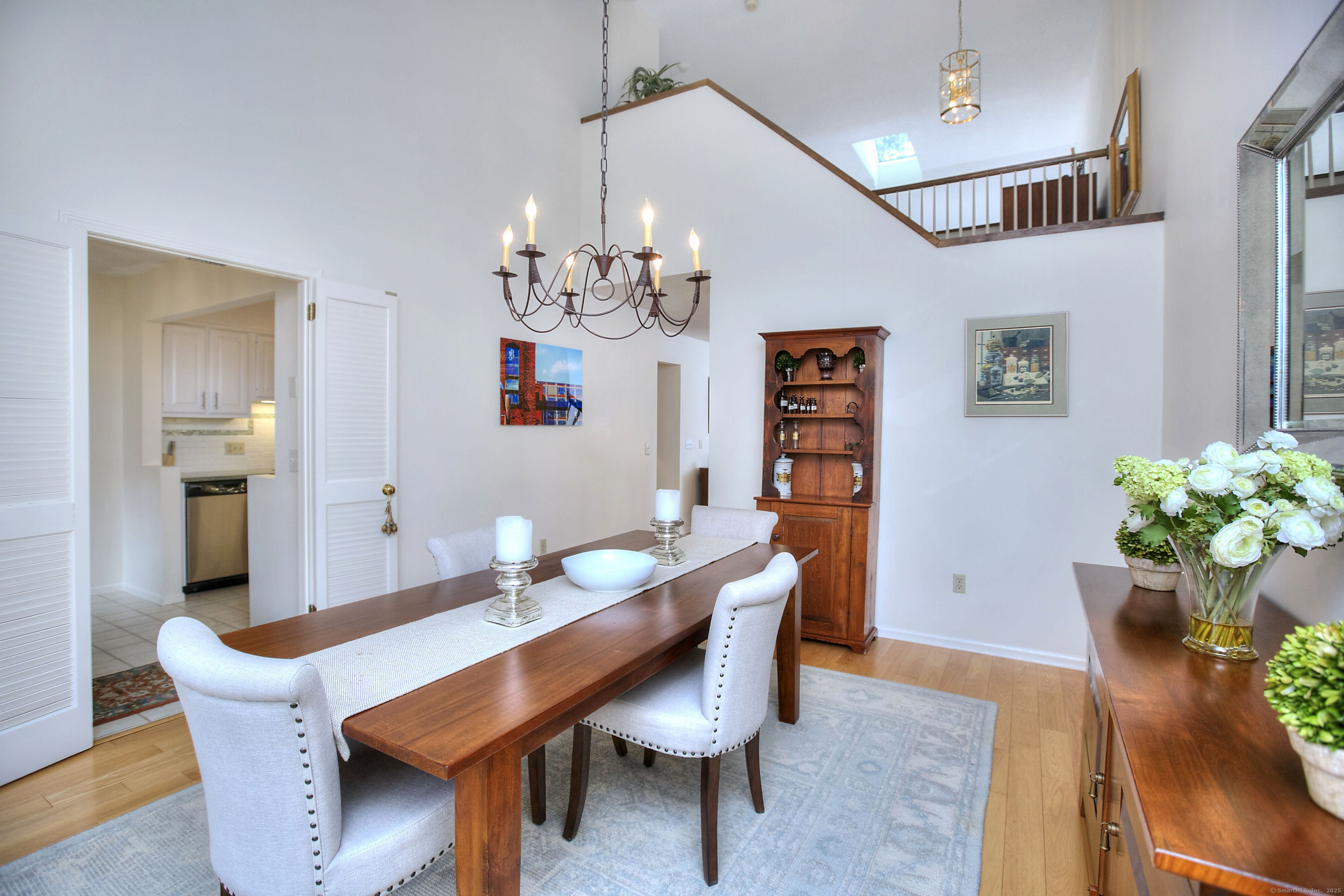 220 Lansdowne 220