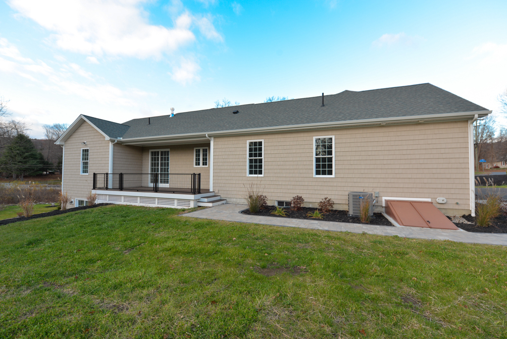 8 Spruce Brook Road