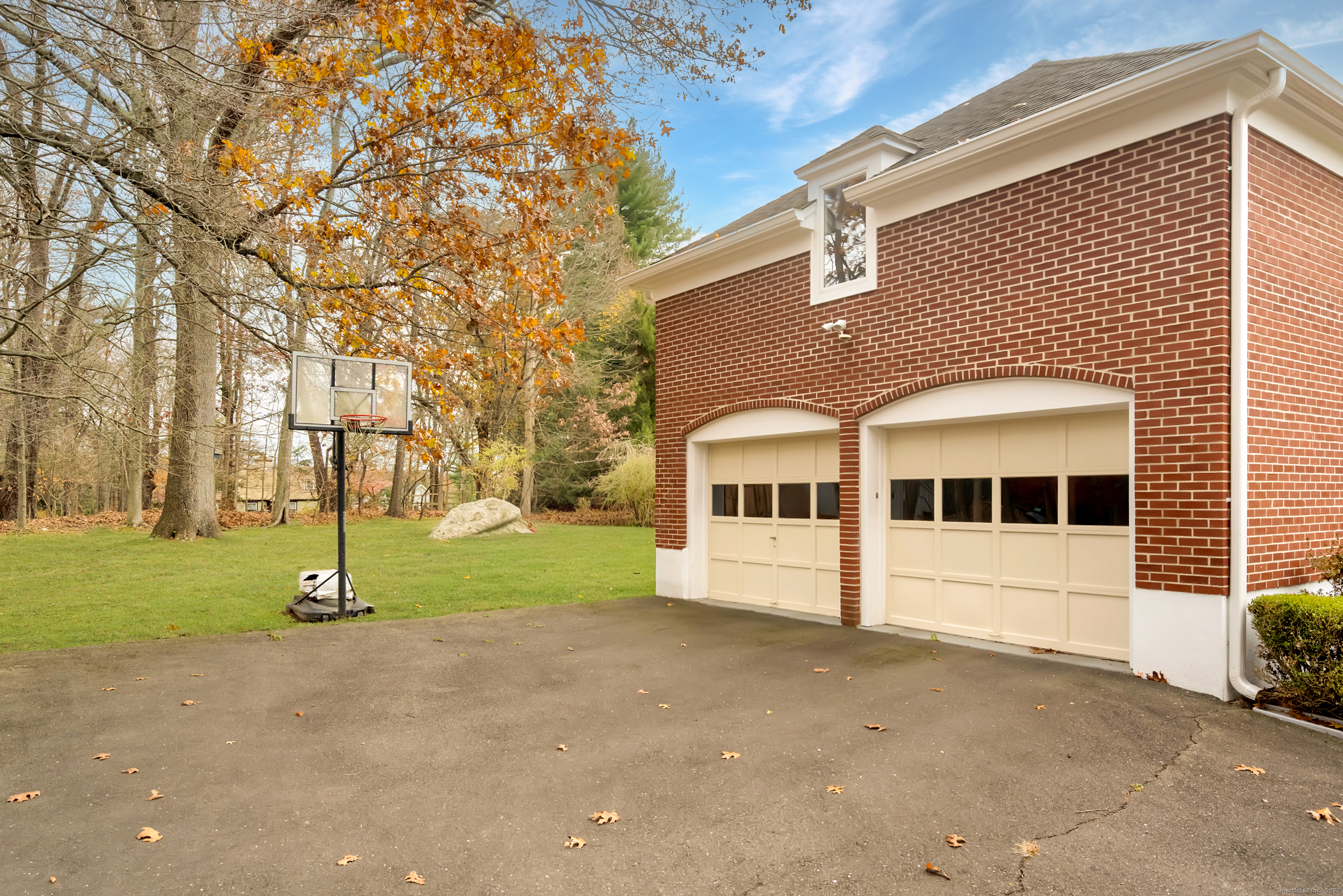 77 Aspen Lane