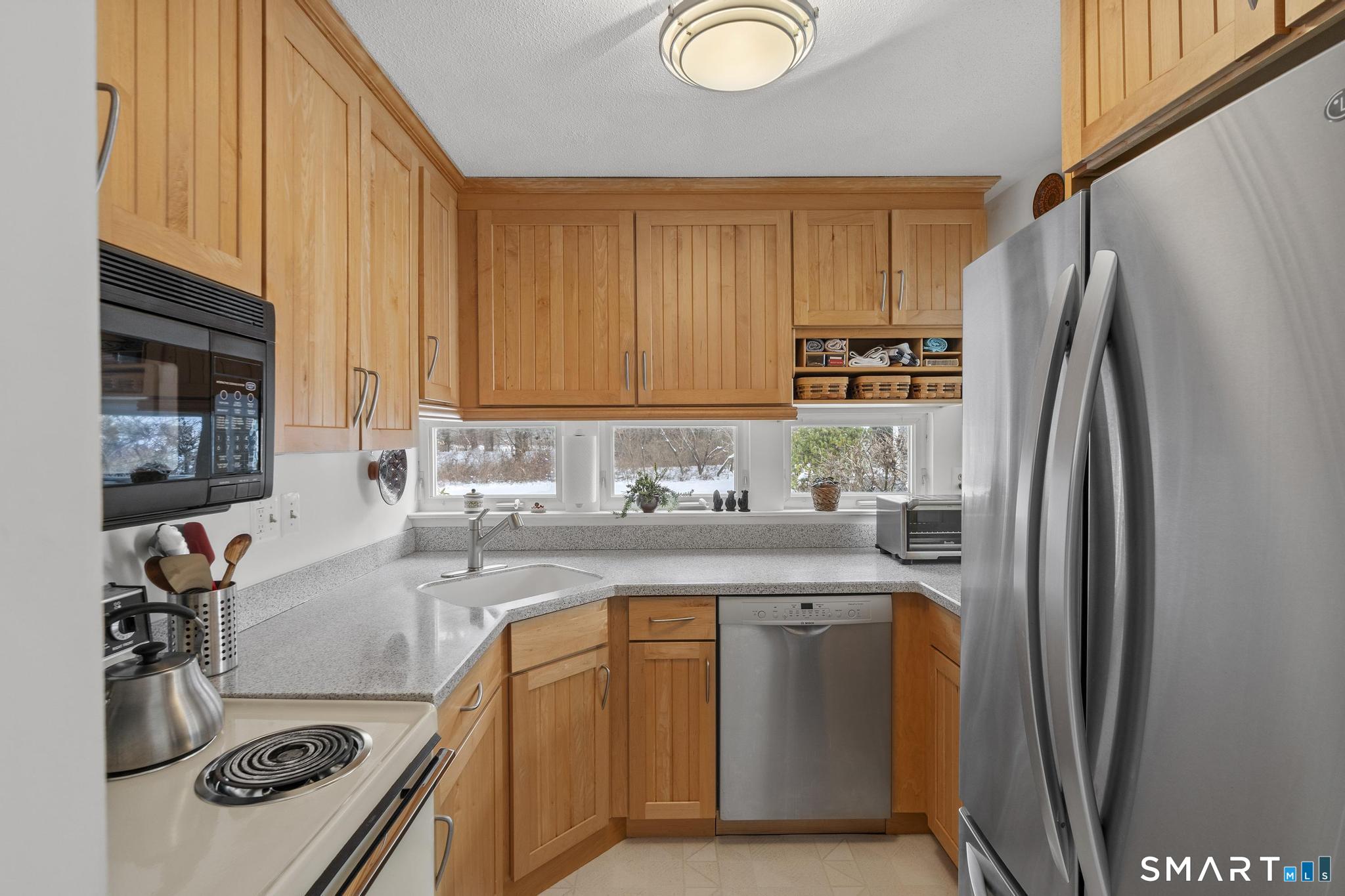 126 Hopmeadow Street APT 1H