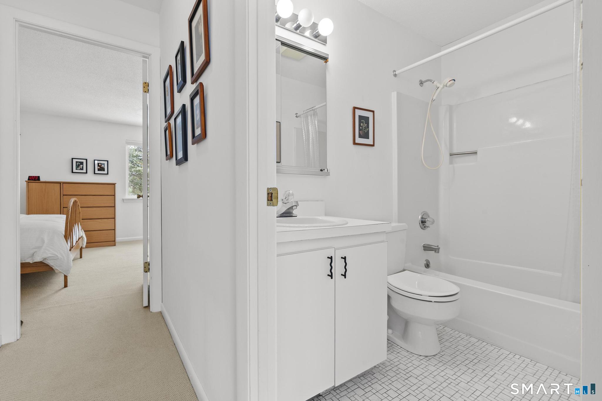 126 Hopmeadow Street APT 1H