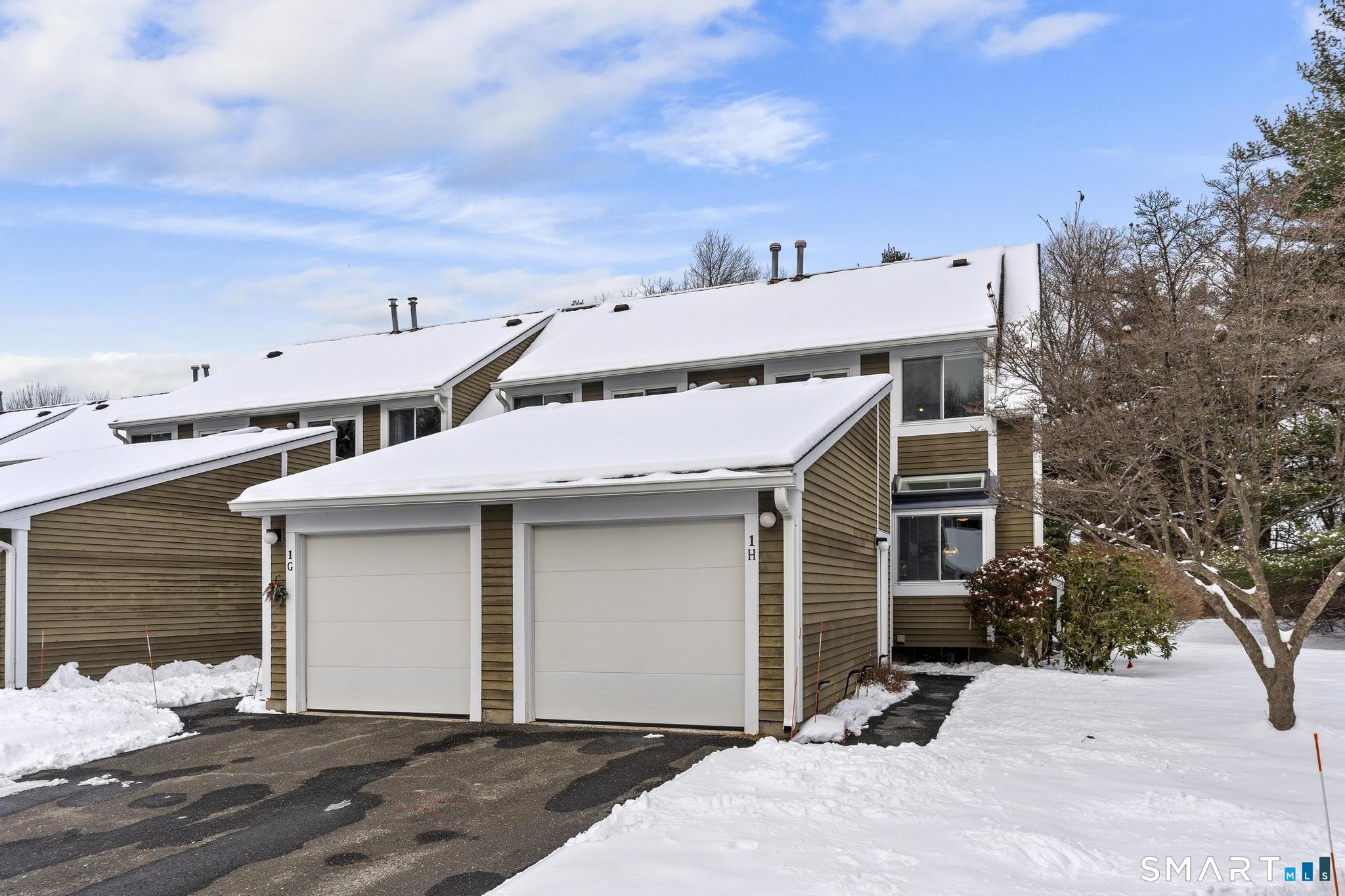 126 Hopmeadow Street APT 1H