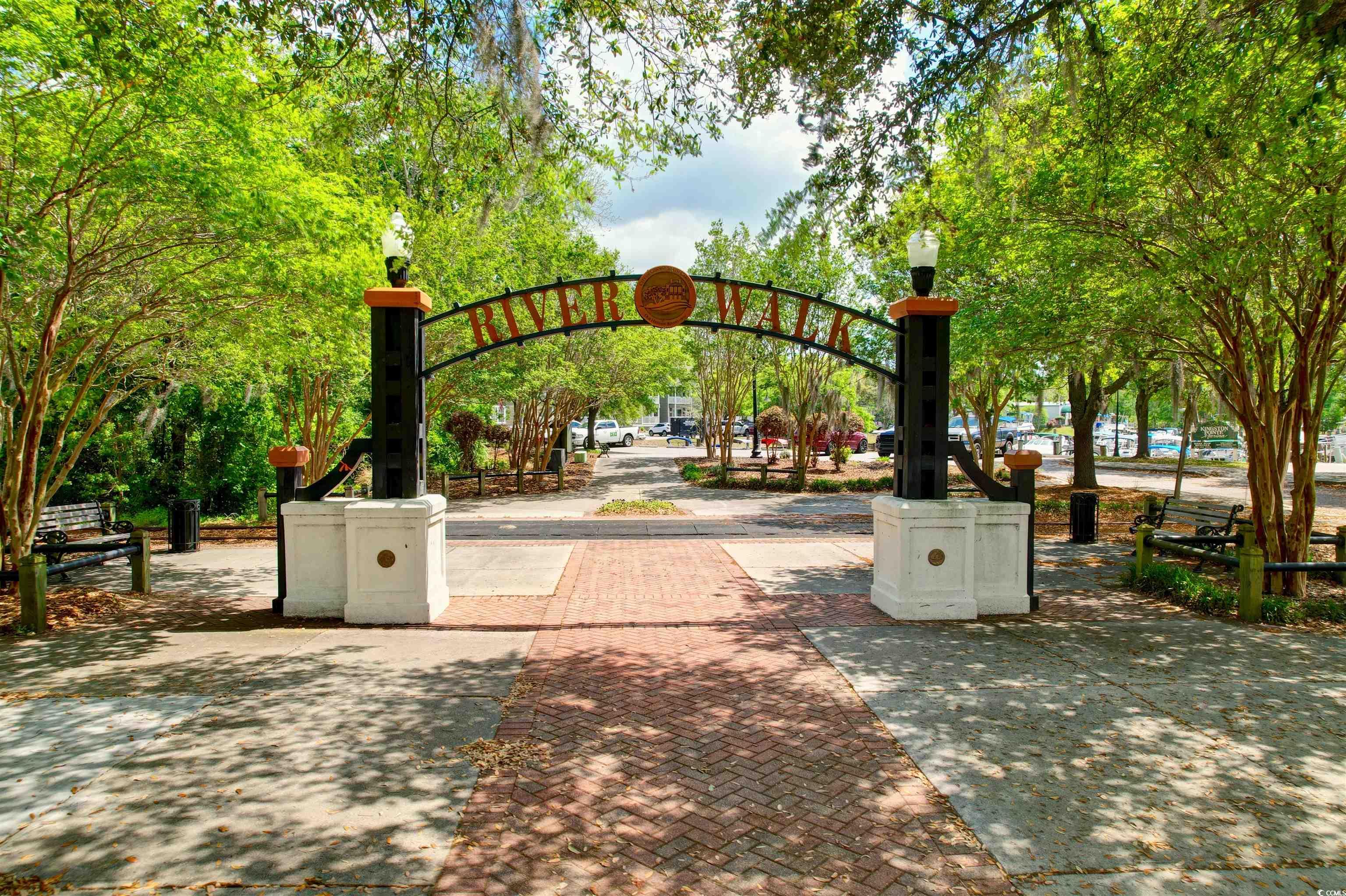 986 Plantation Dr.