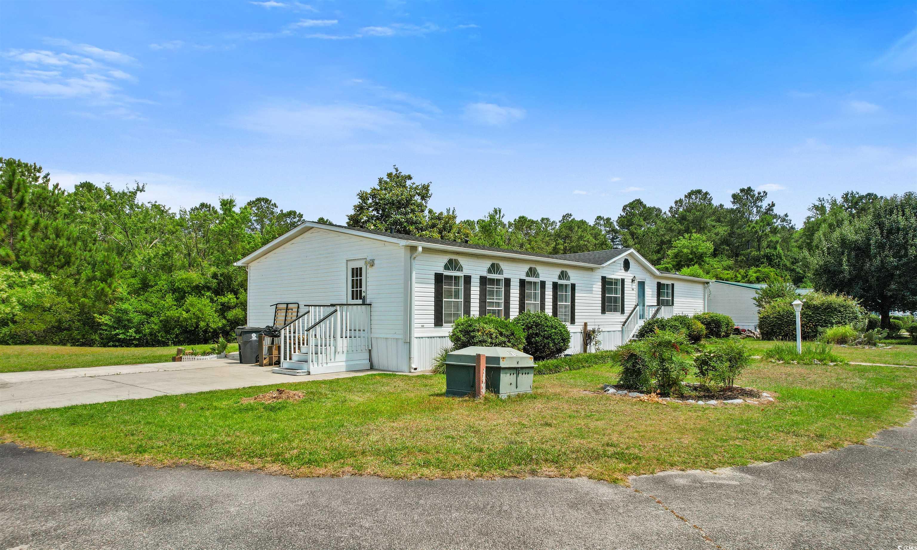 986 Plantation Dr.