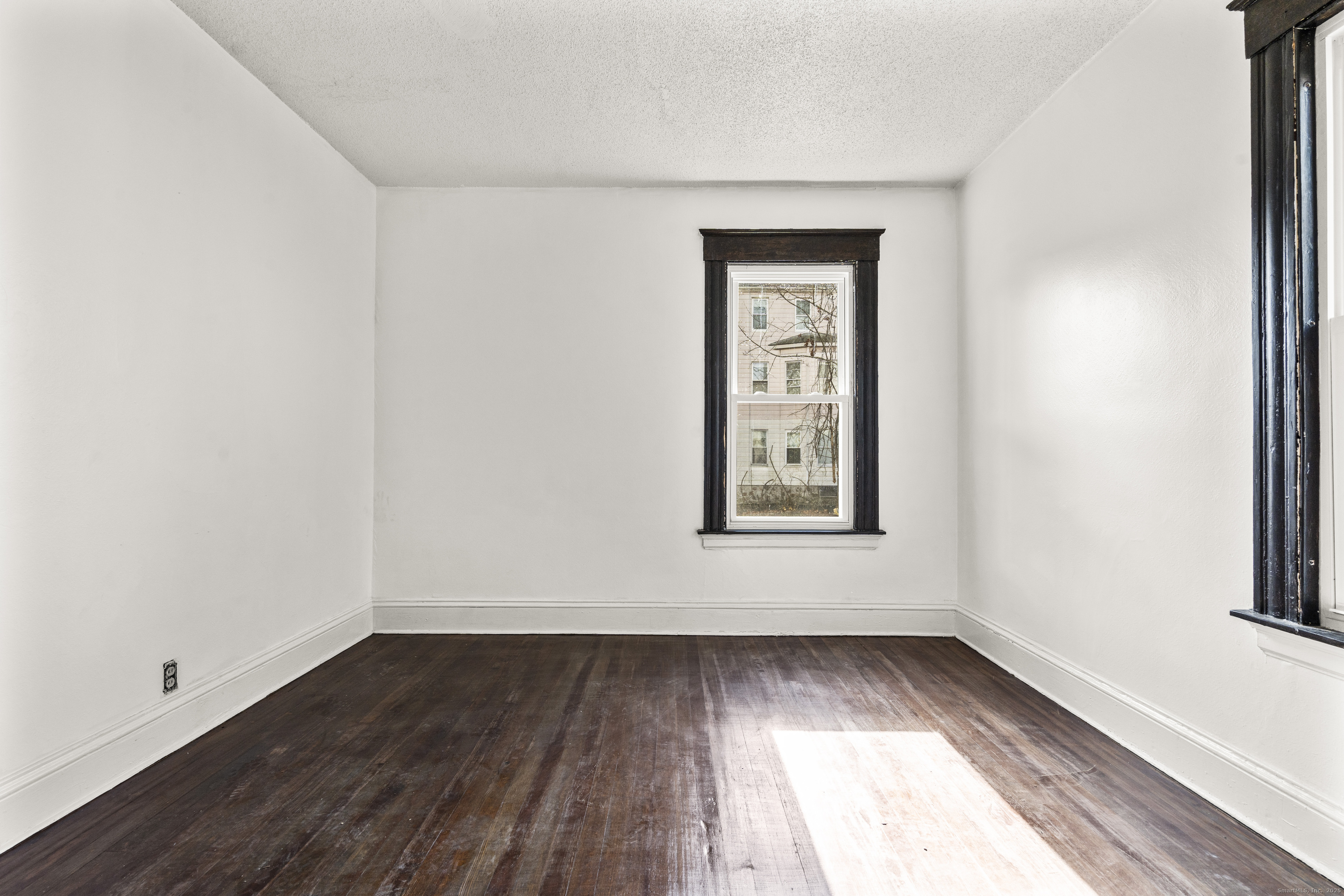 100 Shuttle Meadow Avenue