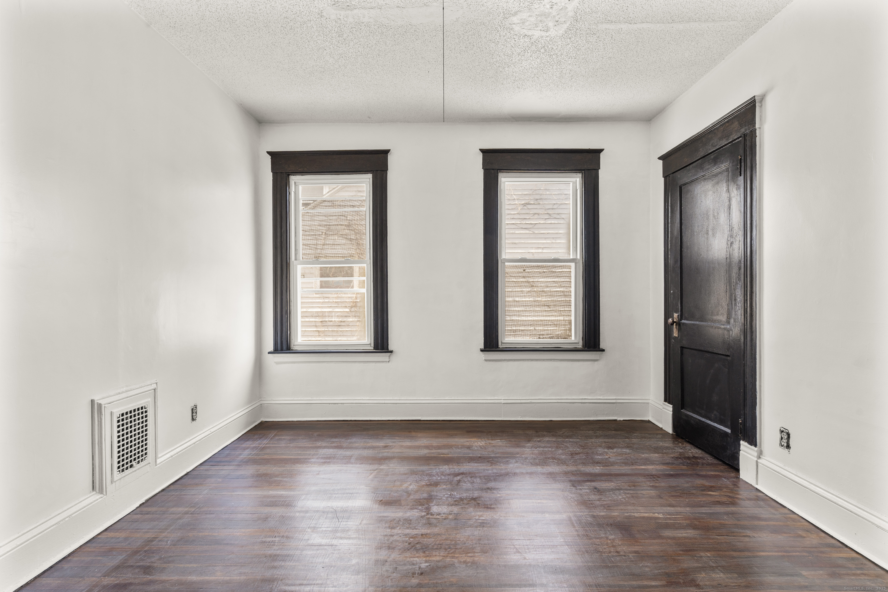 100 Shuttle Meadow Avenue