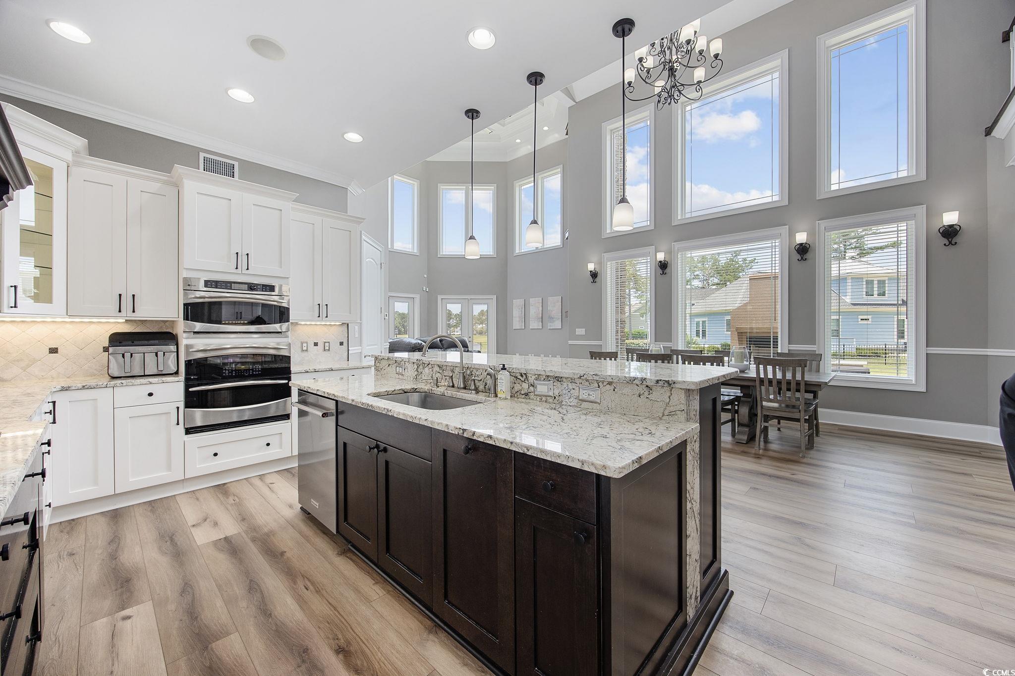 2704 Catbird Circle