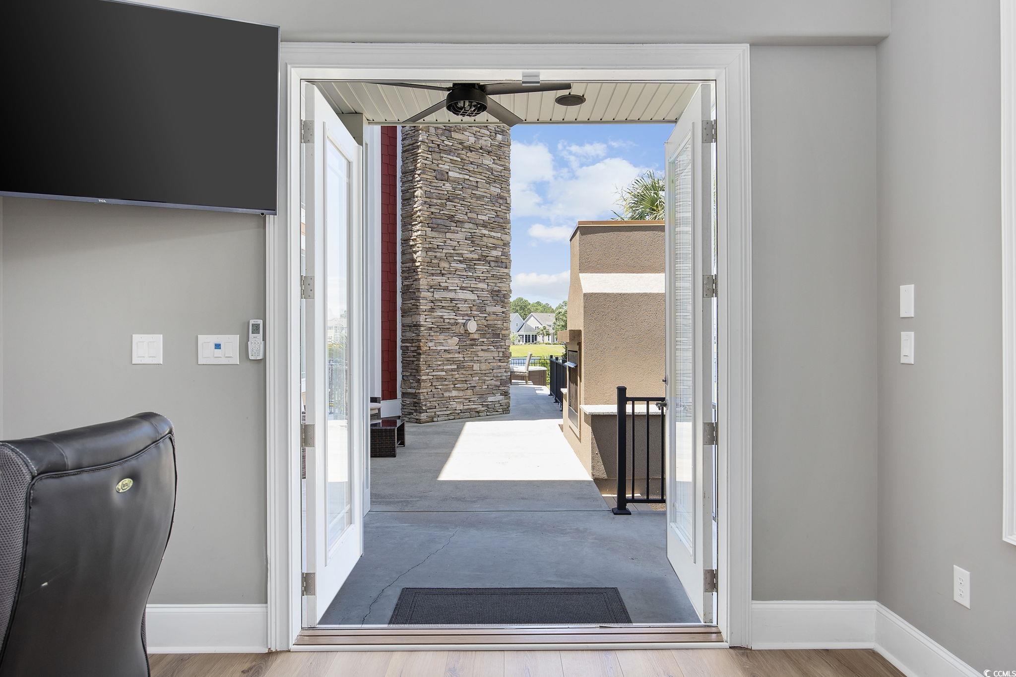 2704 Catbird Circle