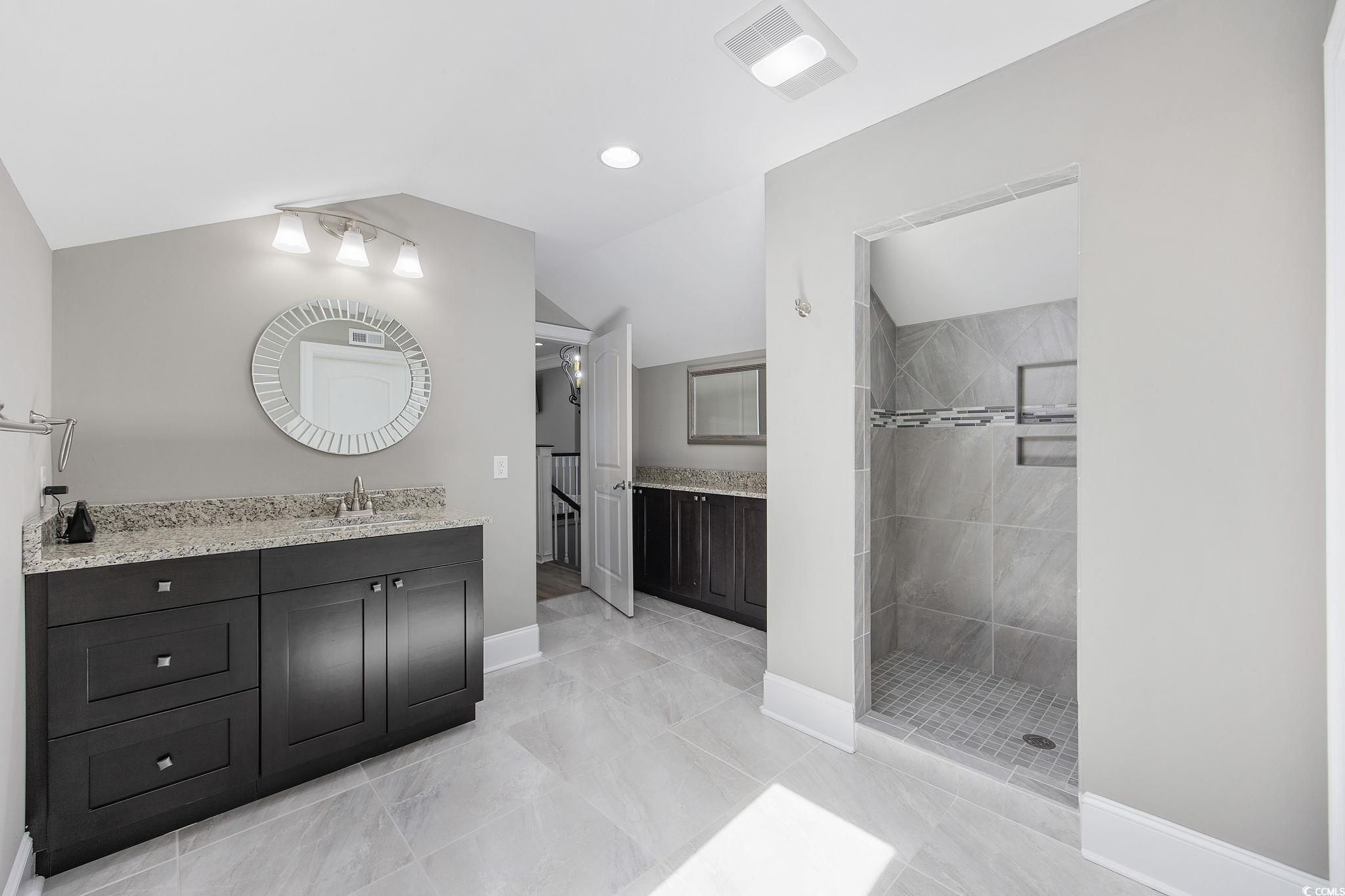 2704 Catbird Circle