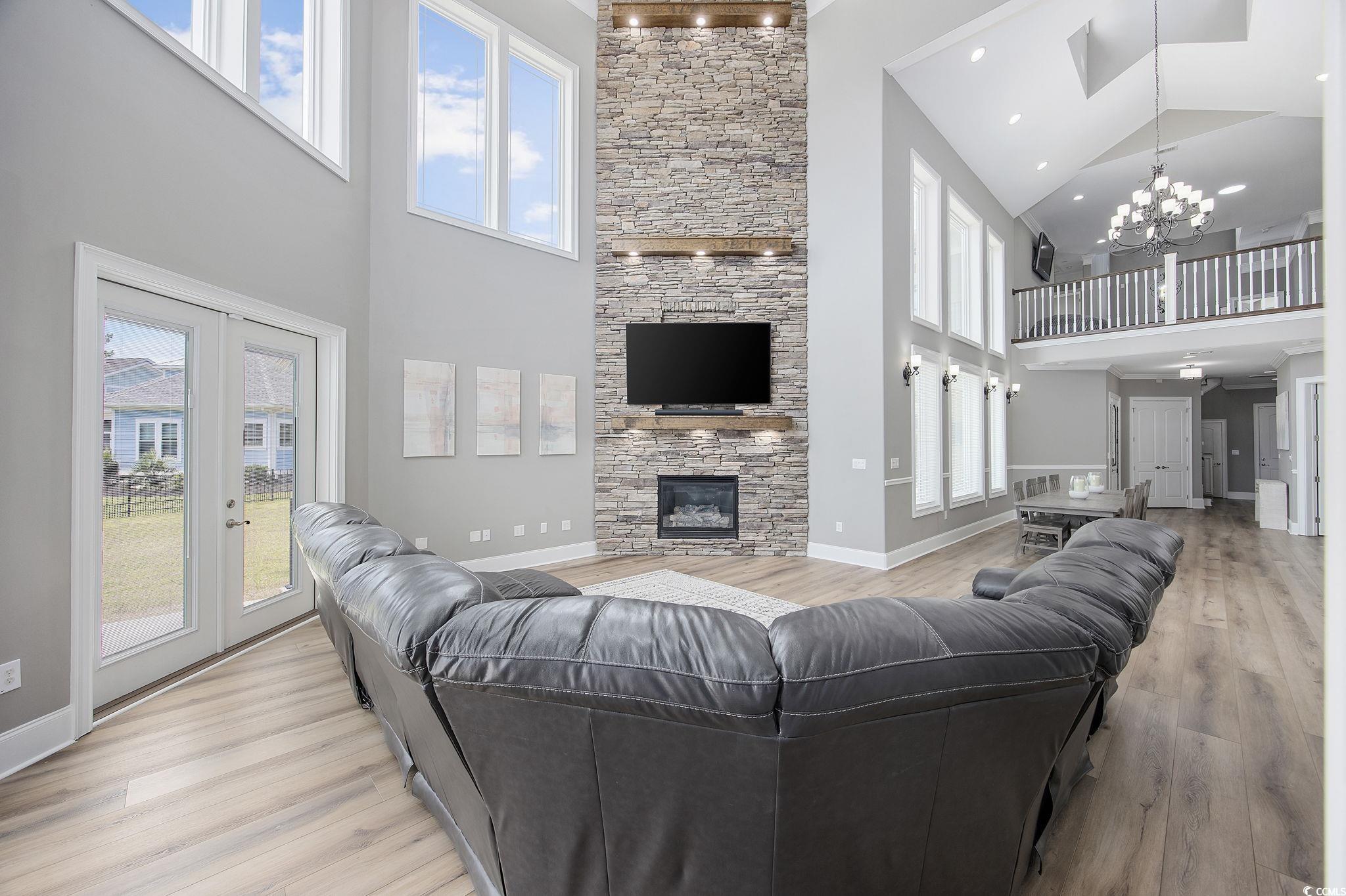 2704 Catbird Circle