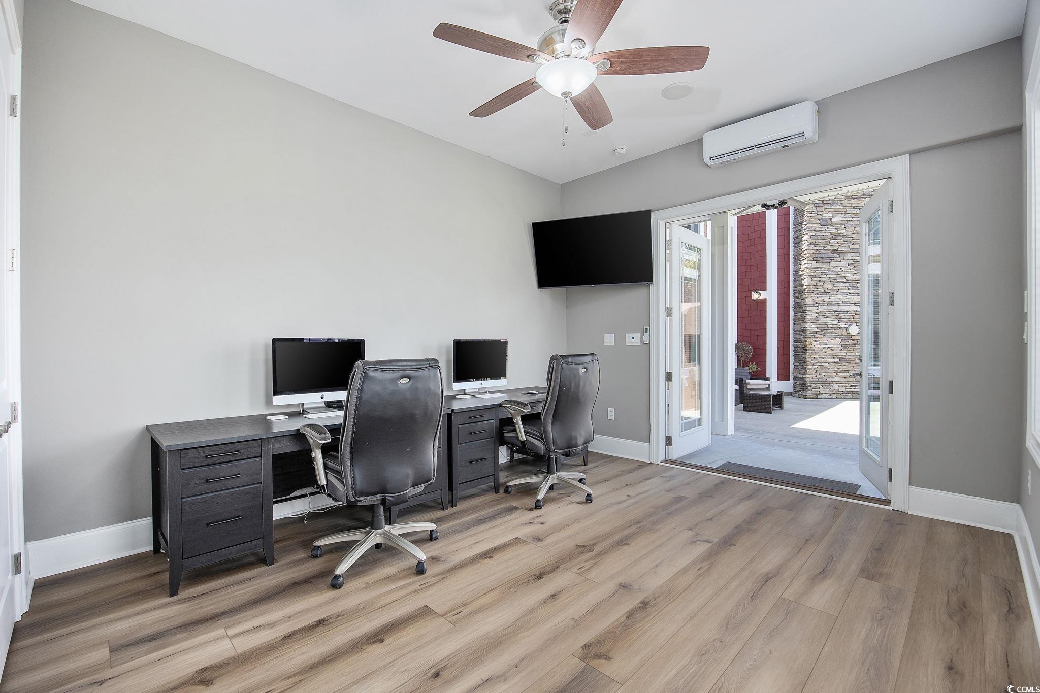 2704 Catbird Circle