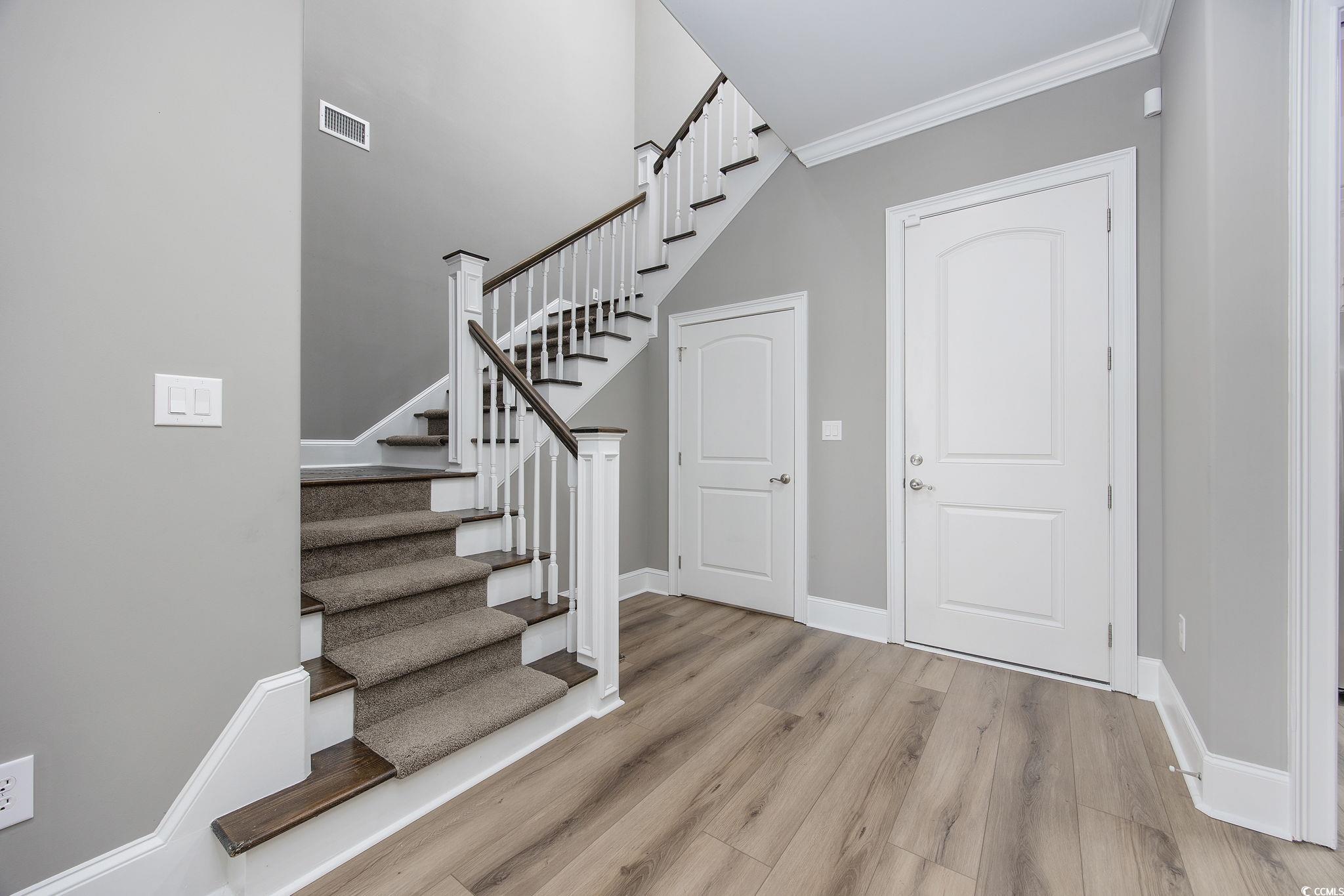 2704 Catbird Circle